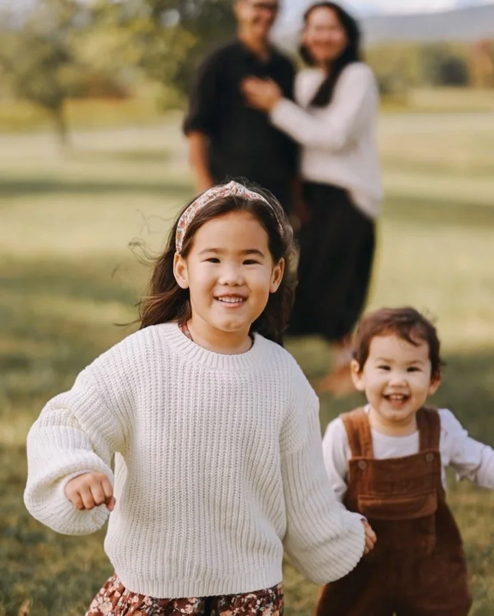 Autumn, family, and a warm atmosphere.
The perfect formula for heartfelt photos!❤️
.
.
.
.
.
.

#photographer #photosessions #photoshoot #charlottesvillephotography #charlottesvilleweddingphotographer #charlottesvillephotography #charlottesvillephoto