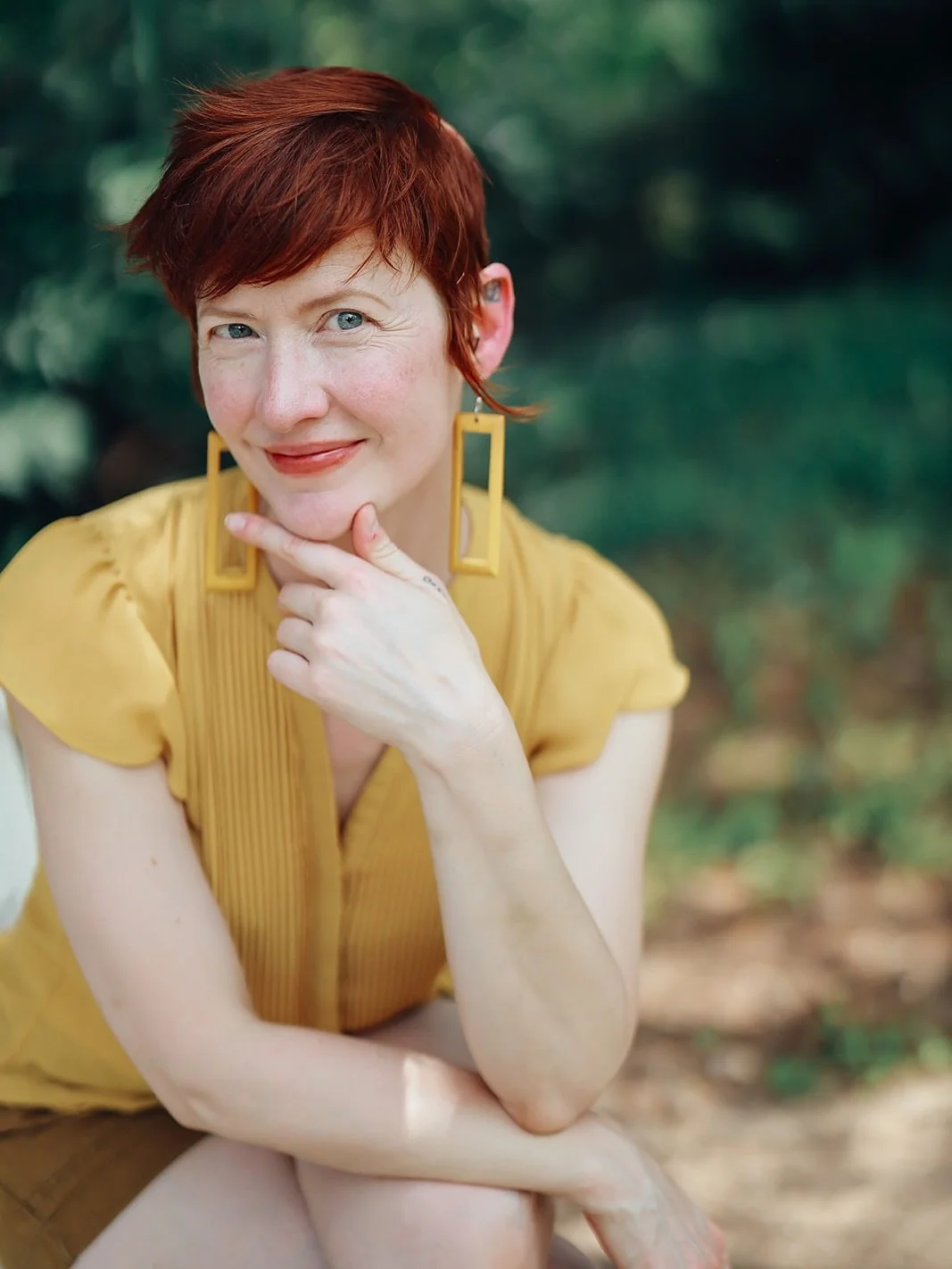 Beautiful Laura! Just look at her glowing eyes and the colors in her look 😊 
I&rsquo;m absolutely in awe! I adore portrait photography, which is why I want to inspire you to love yourself and capture yourself in different moods and states 🫶🏼🫶🏼🫶