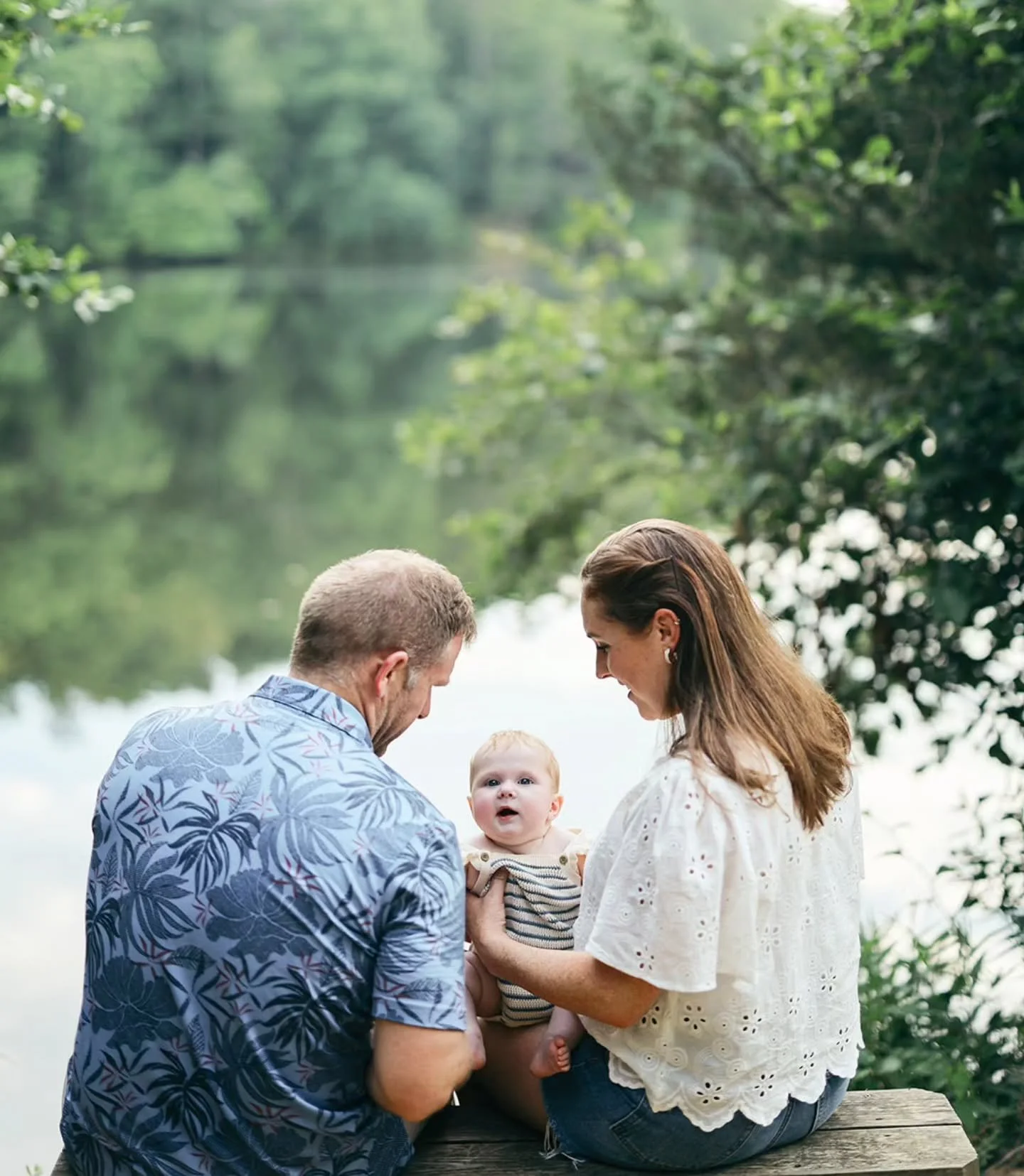 New Family Mini dates are here!
This season I&rsquo;m offering minis at both Grace Estate Winery and Foxhaven Farm, something fresh and beautiful for families who have photographed with me before, while still keeping the timeless, natural style you l