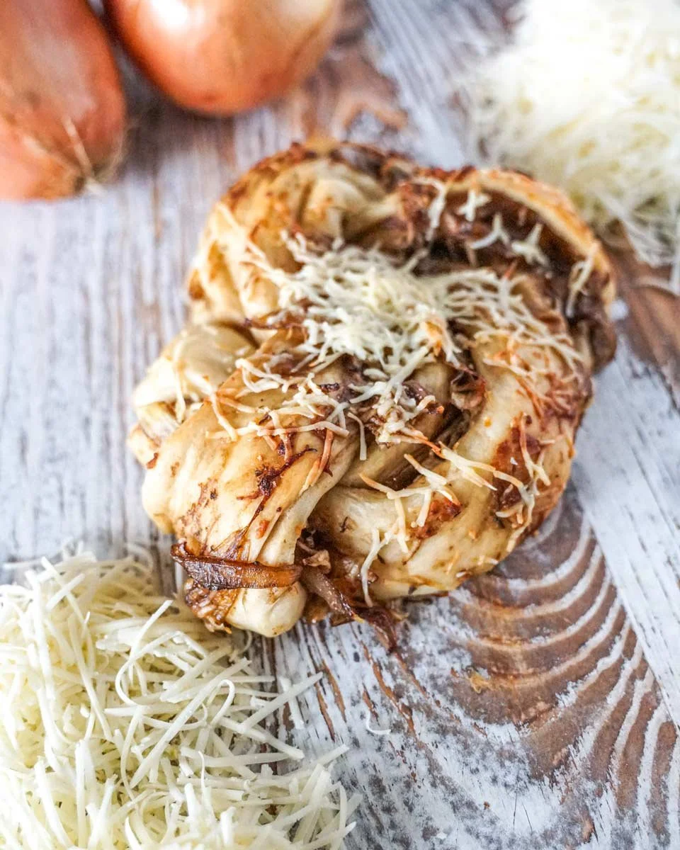 French Onion Asiago Roundabout