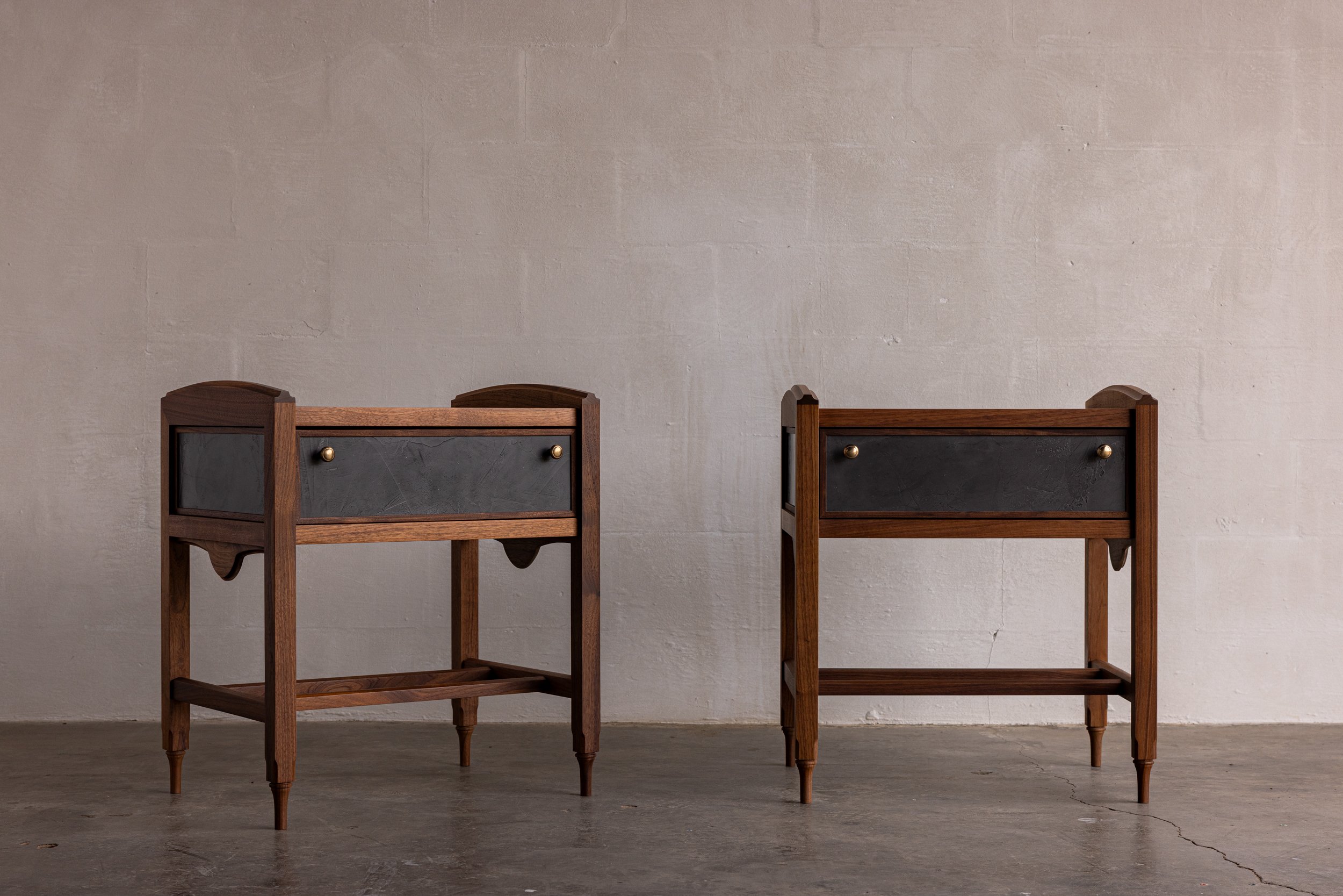 Oiled Walnut w/ Off Black Venetian Plaster