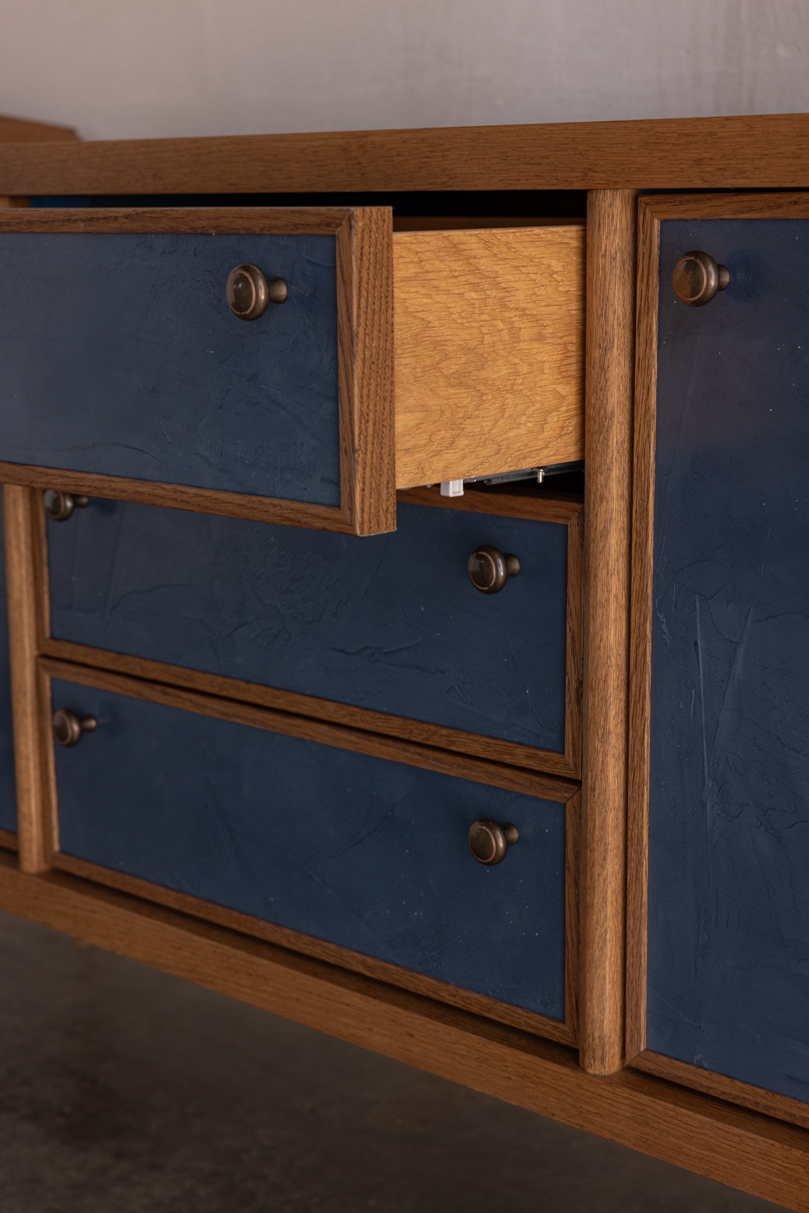 Fumed Oak w/ Dark Blue Venetian Plaster