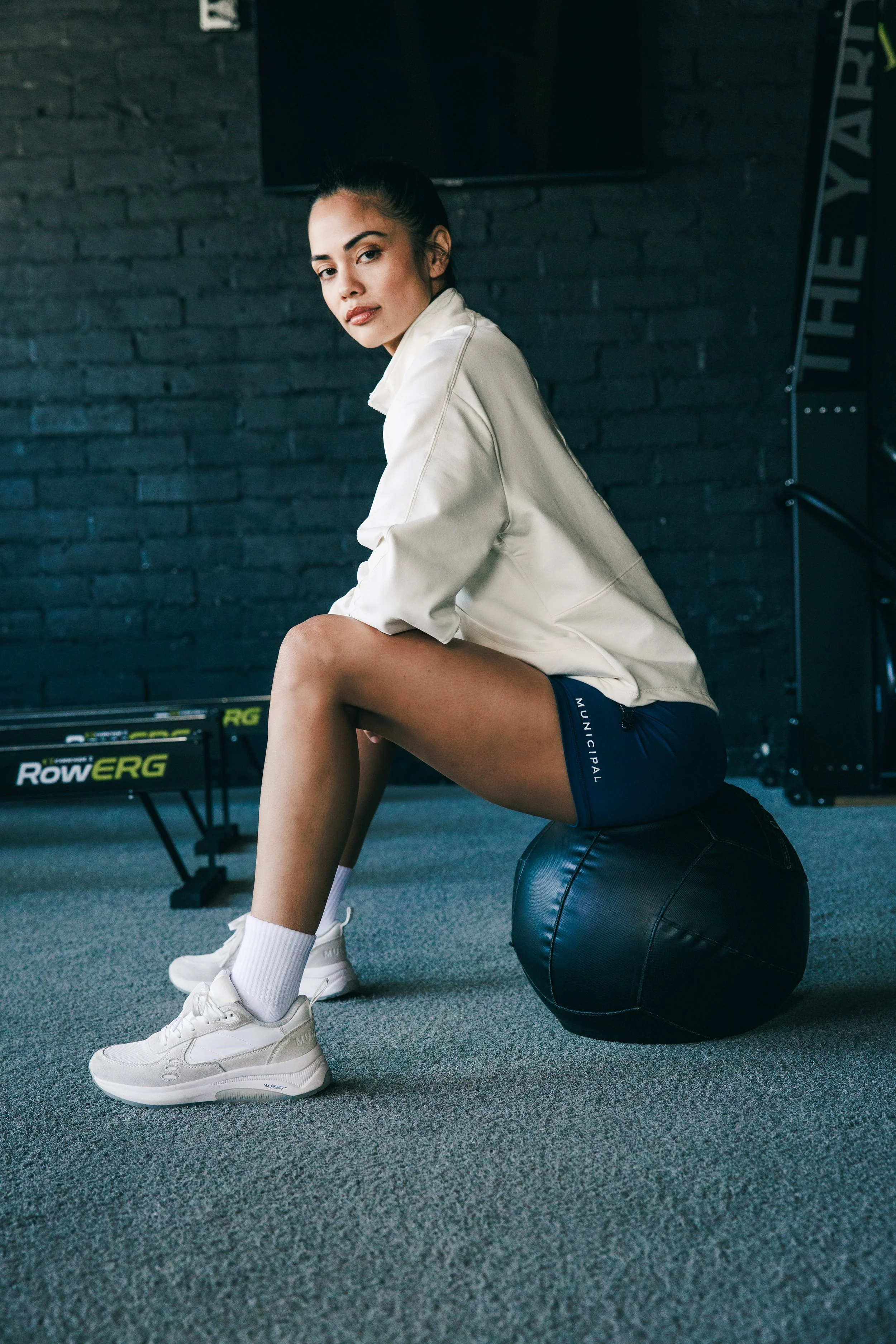 W_Look_06_New Fav Bra-blkblue_New Fav Bike-Blk_02094.jpg