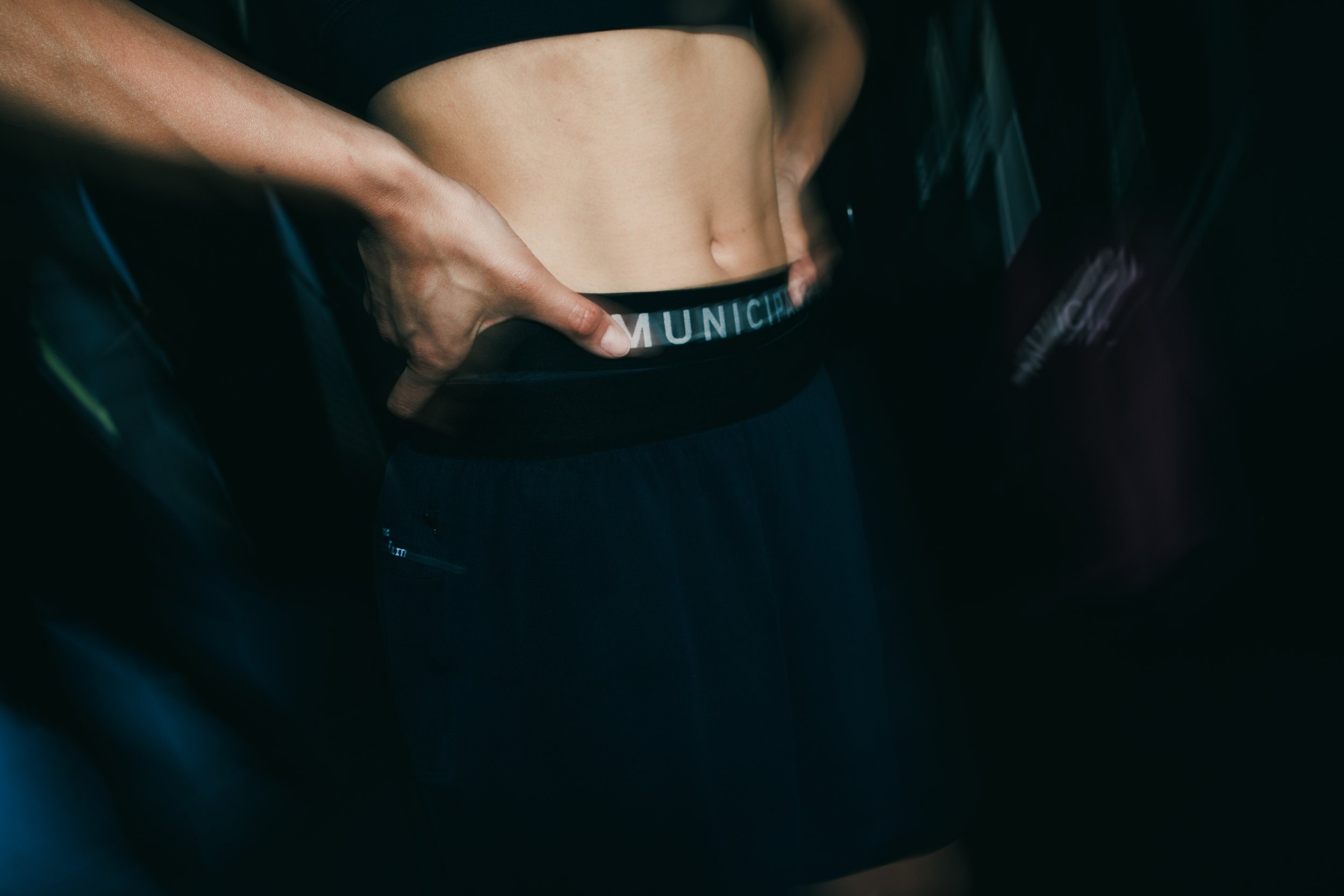 W_Look_05_M.OG hoodie-Purp_New Fav Bra-Blk_Run Core Short-Blk_00746.jpg