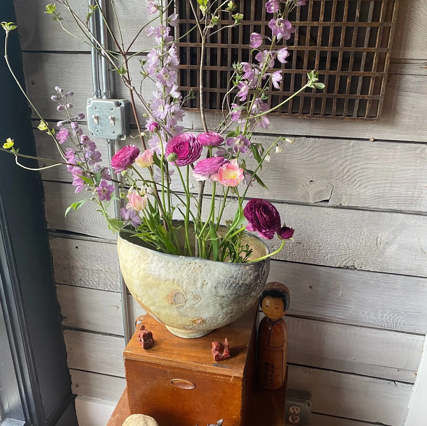 the birth doula training portal 🌀 this spring has been all about crossing thresholds for me, from a big health breakthrough to the rebirth of my care practice as a doula as I begin supporting both birth and postpartum as a full spectrum doula. 

in 