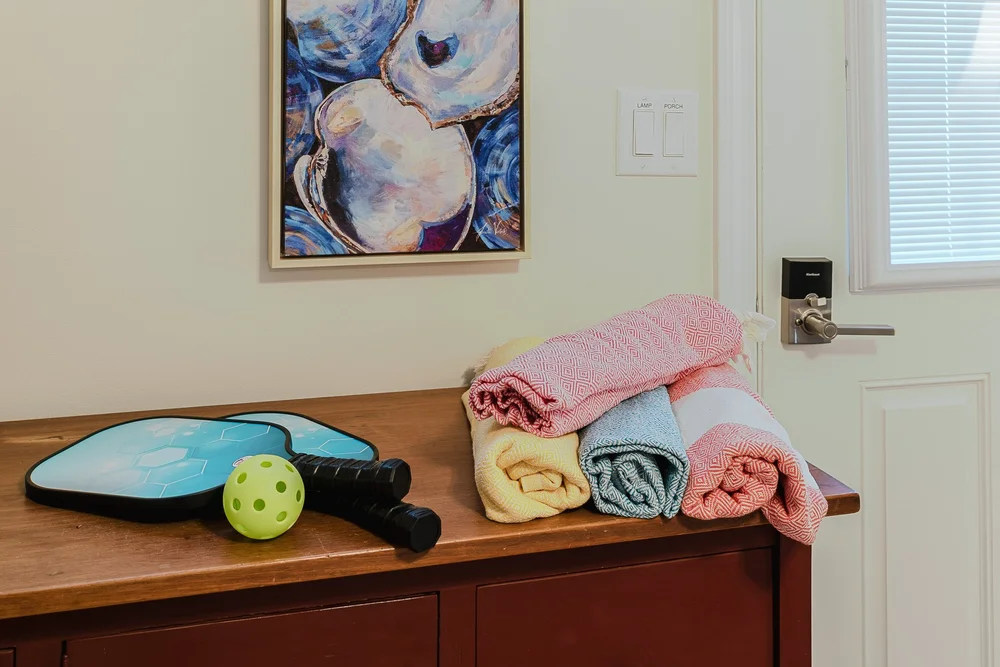 Pickle Ball &amp; Beach Towels - Sea Crescent Cottage