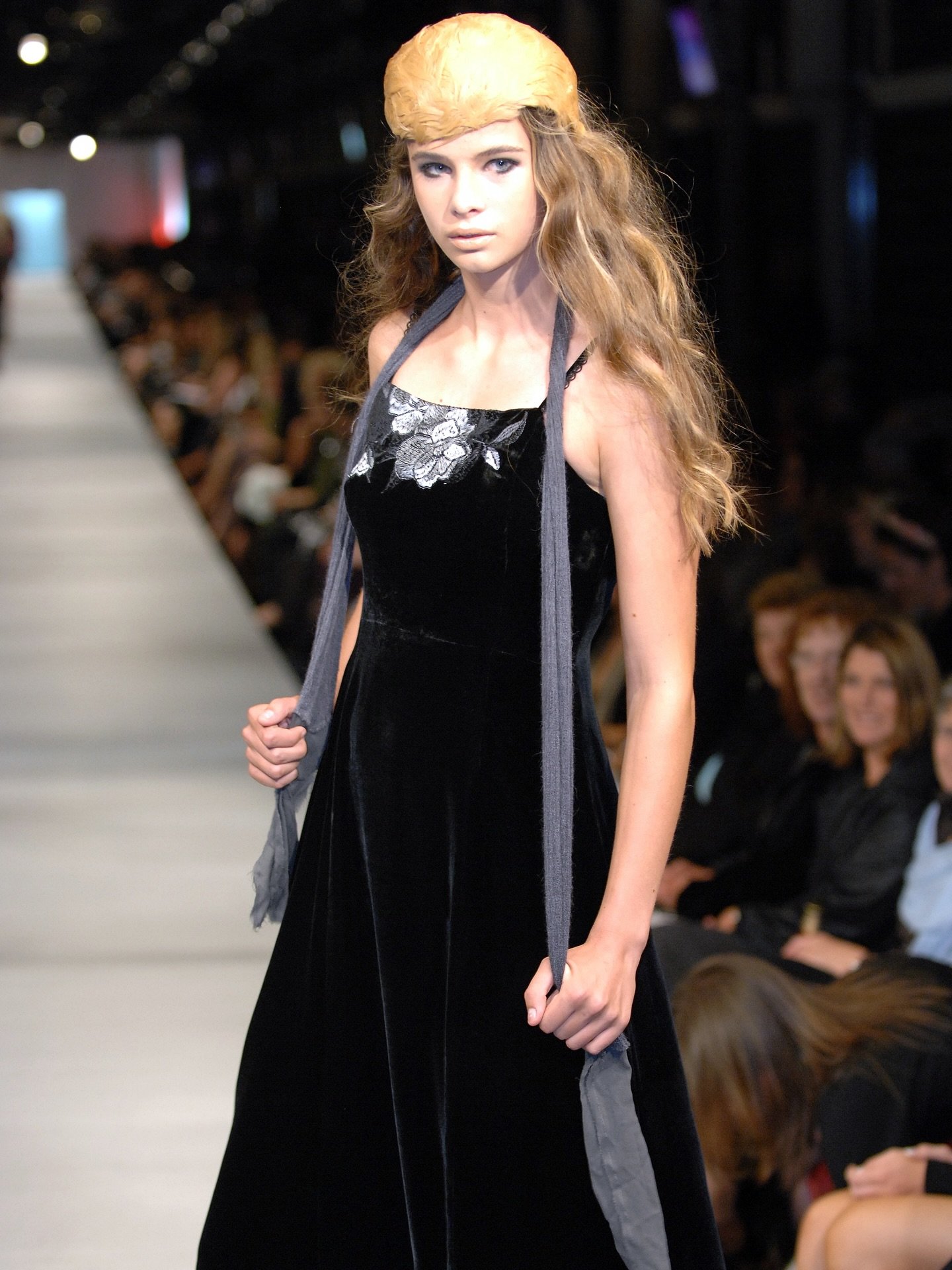 Looking back at Charmaine Reveley on the iD Dunedin runway, 2007 &mdash; still timeless, nineteen years on. What&rsquo;s your favourite look? 💫