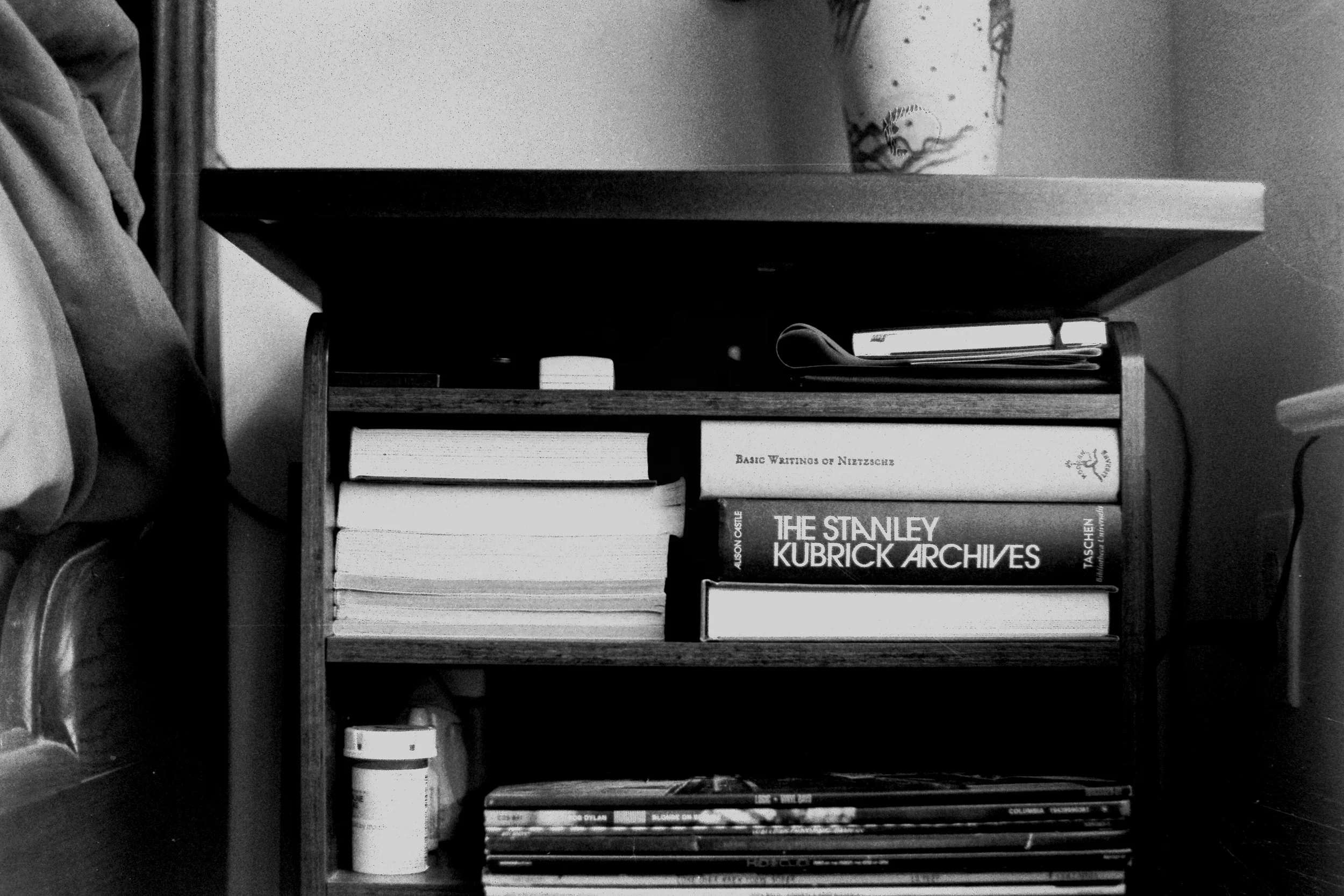 Bedside storage (Bethlehem, PA 2023).jpg