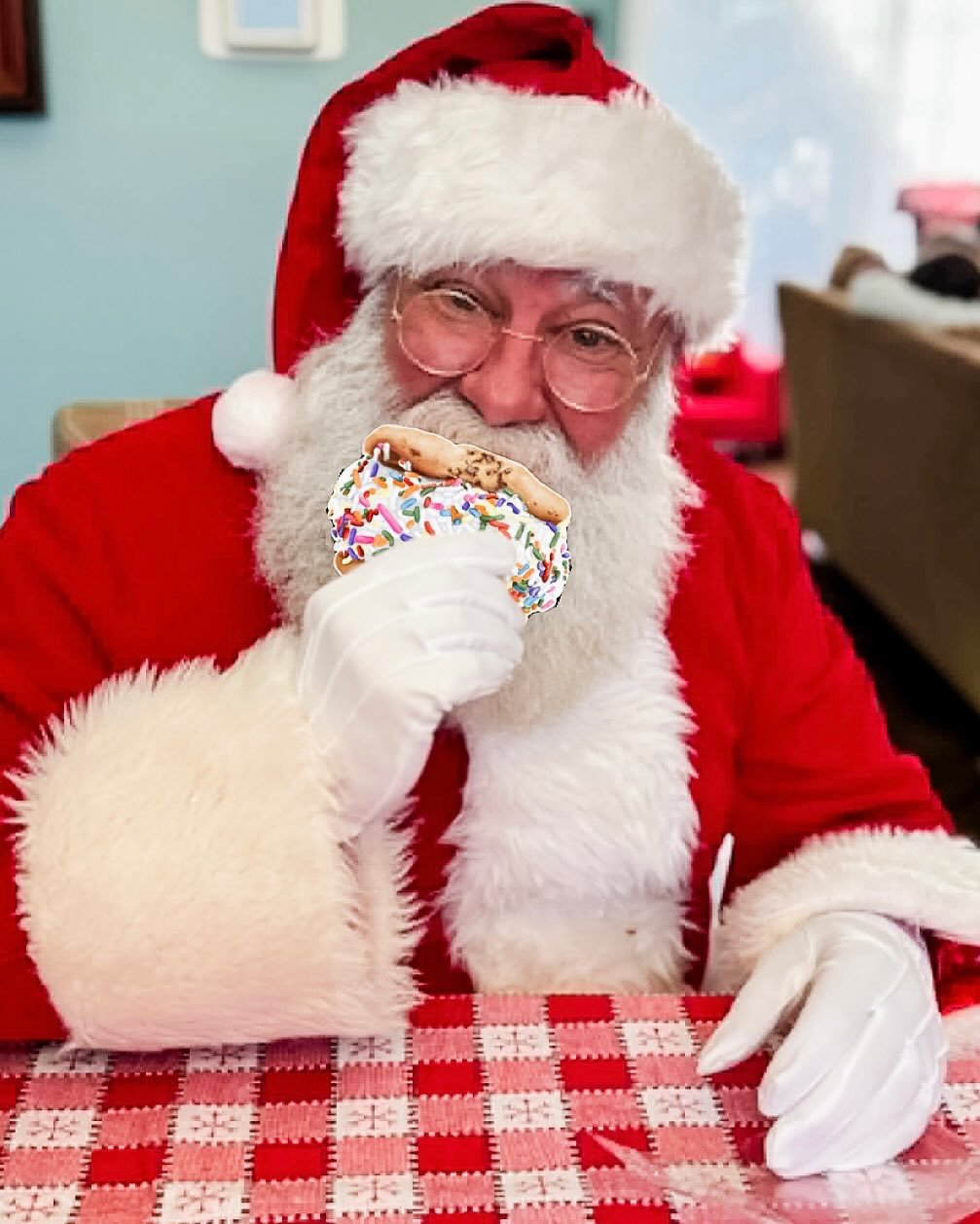 &bull;🎄some very exciting news! Taylor Made Treats is growing! This month we will be taking delivery of a brand new custom truck that was built from the ground up just for us &bull; &bull; 

&bull;🎅🏼the first event for the truck will be at the Egg