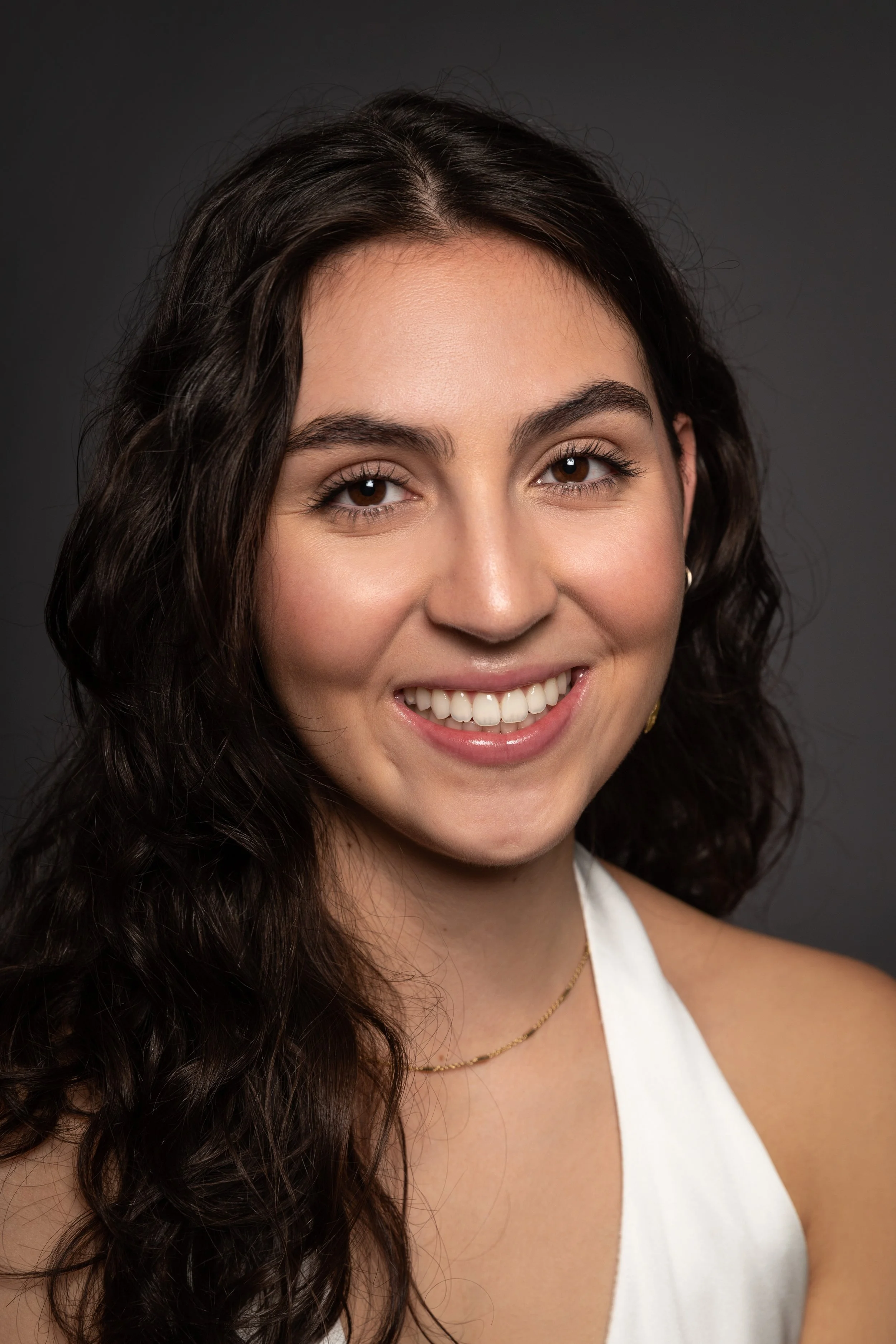 Isabella Garcés Headshot.JPG