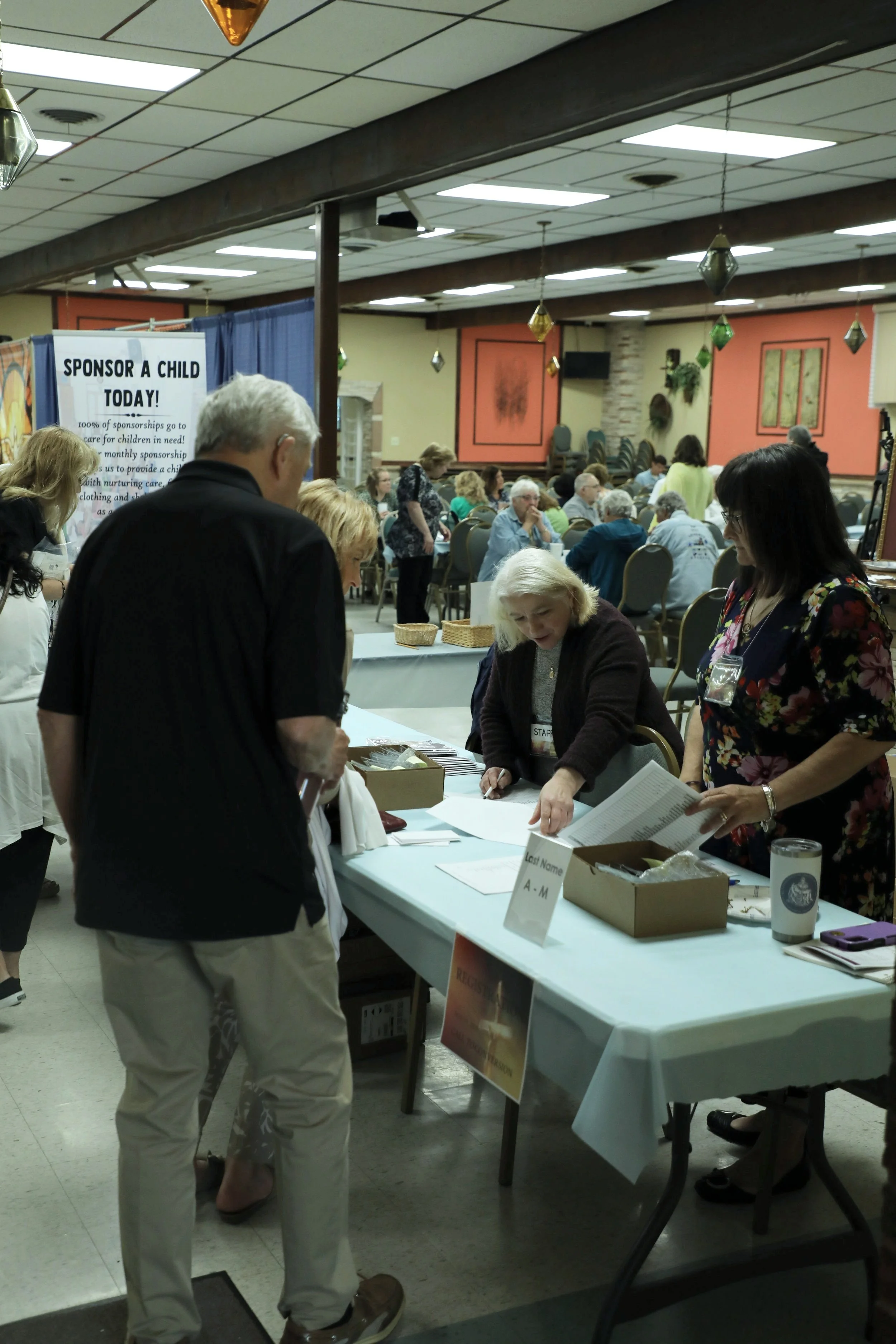 01 Breakfast and Registration - 01.jpg