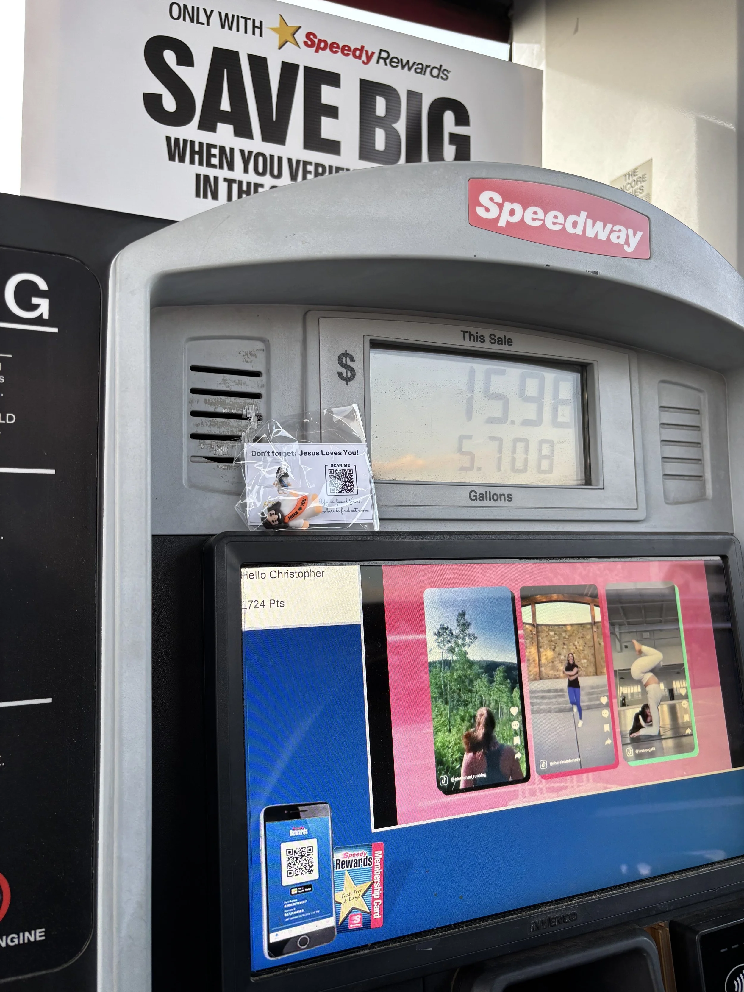 Little Jesus gas pump in Kentucky.jpeg