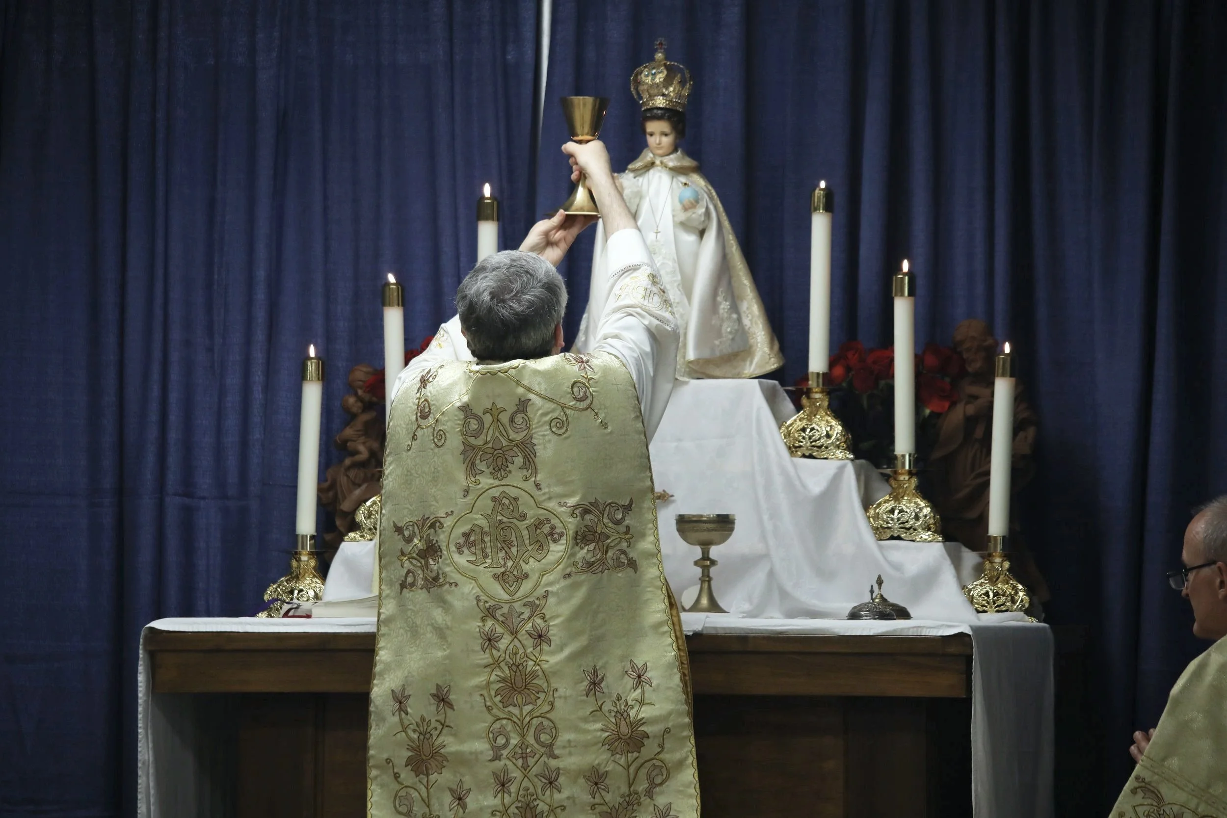 04 Mass - 64.jpg