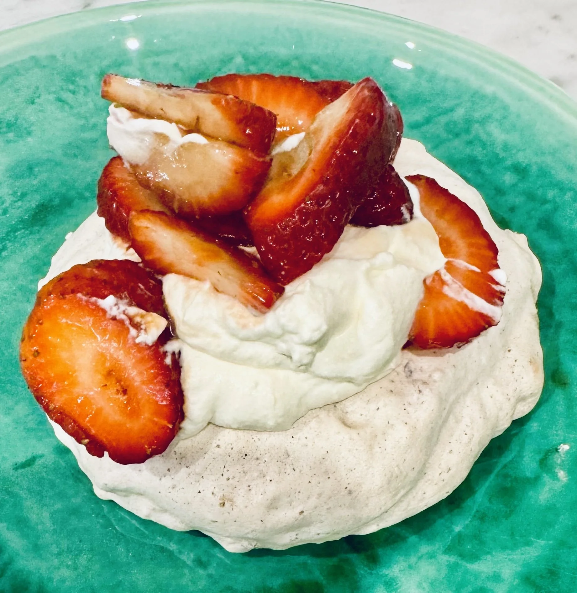 Hazelnut and chocolate mini pavlova