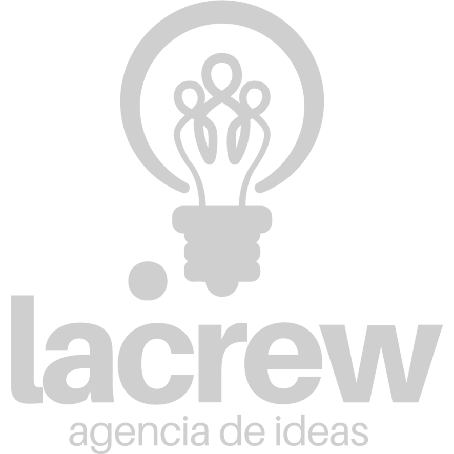 Logotipo de una luz de bombilla con figuras humanas en su filamento y la palabra 'lacreow' debajo, junto con la frase 'agencia de ideas'.