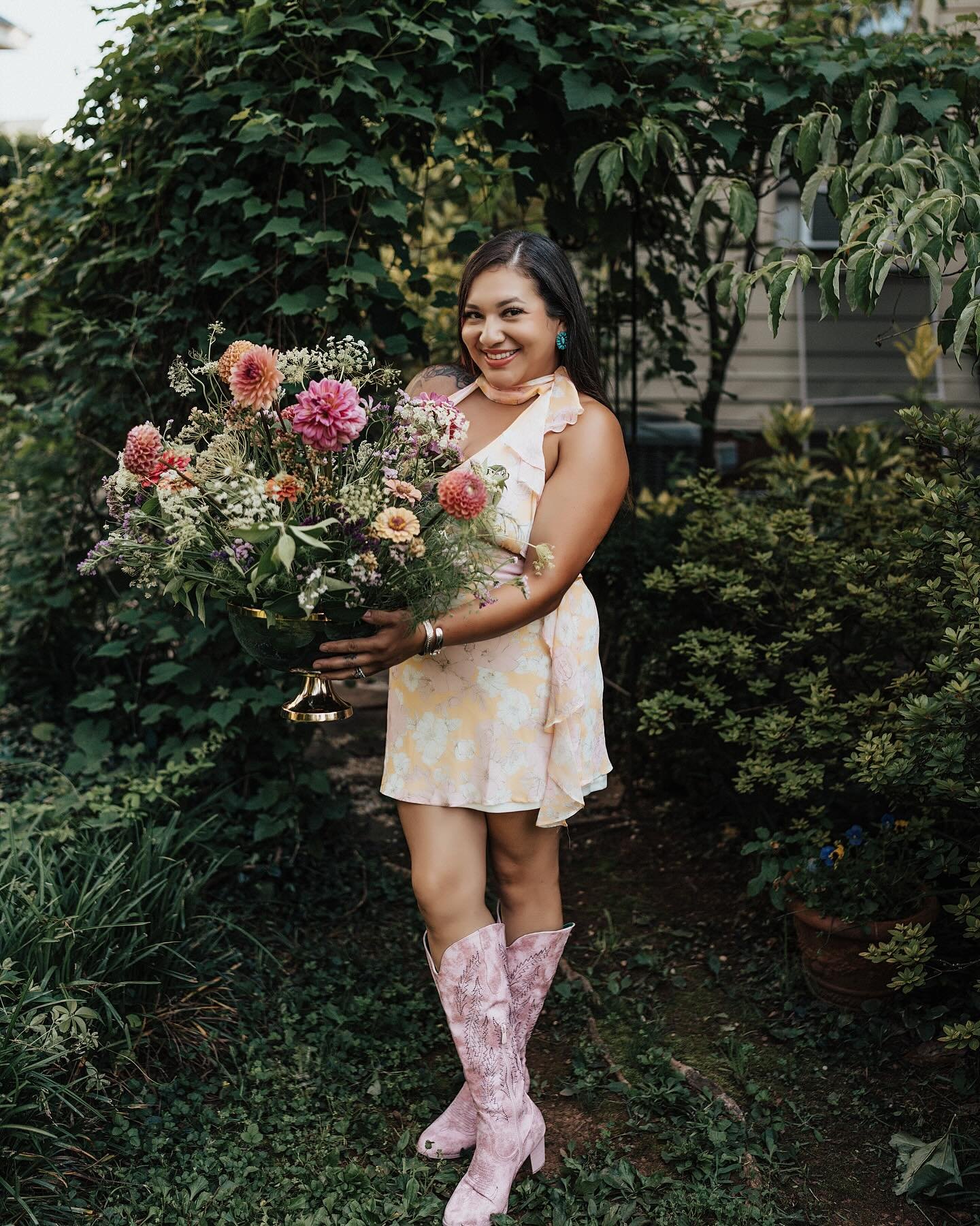 🌸✨ Today was truly one for the books! I had my first-ever networking opportunity as a small business owner &mdash; and what made it even more special? We captured it all with a fun, candid shoot alongside some of the most talented and inspiring loca