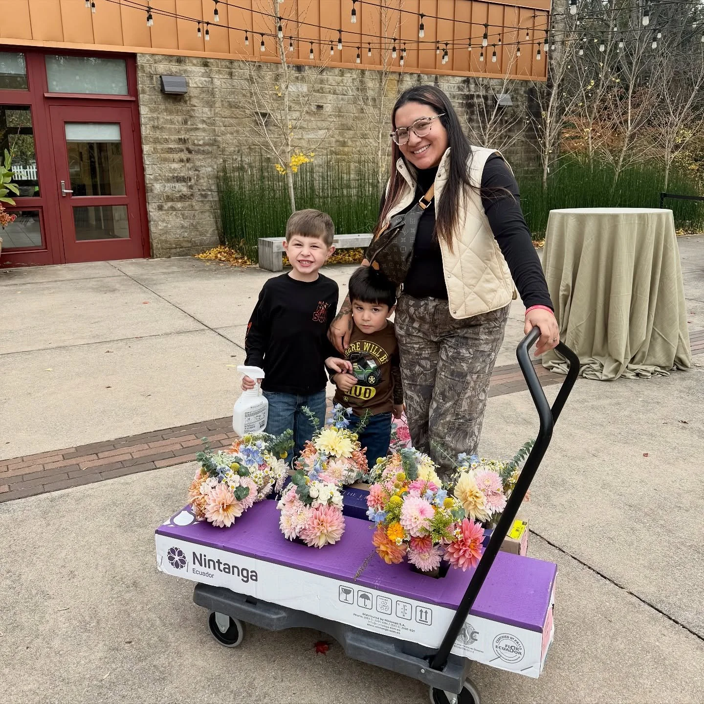 Last wedding of the season, and I&rsquo;m wrapping it with a heart full of gratitude.
To this beautiful bride &mdash; thank you for trusting me and choosing my little farm. She was my first out-of-state bride, and that trust means everything to me. ?