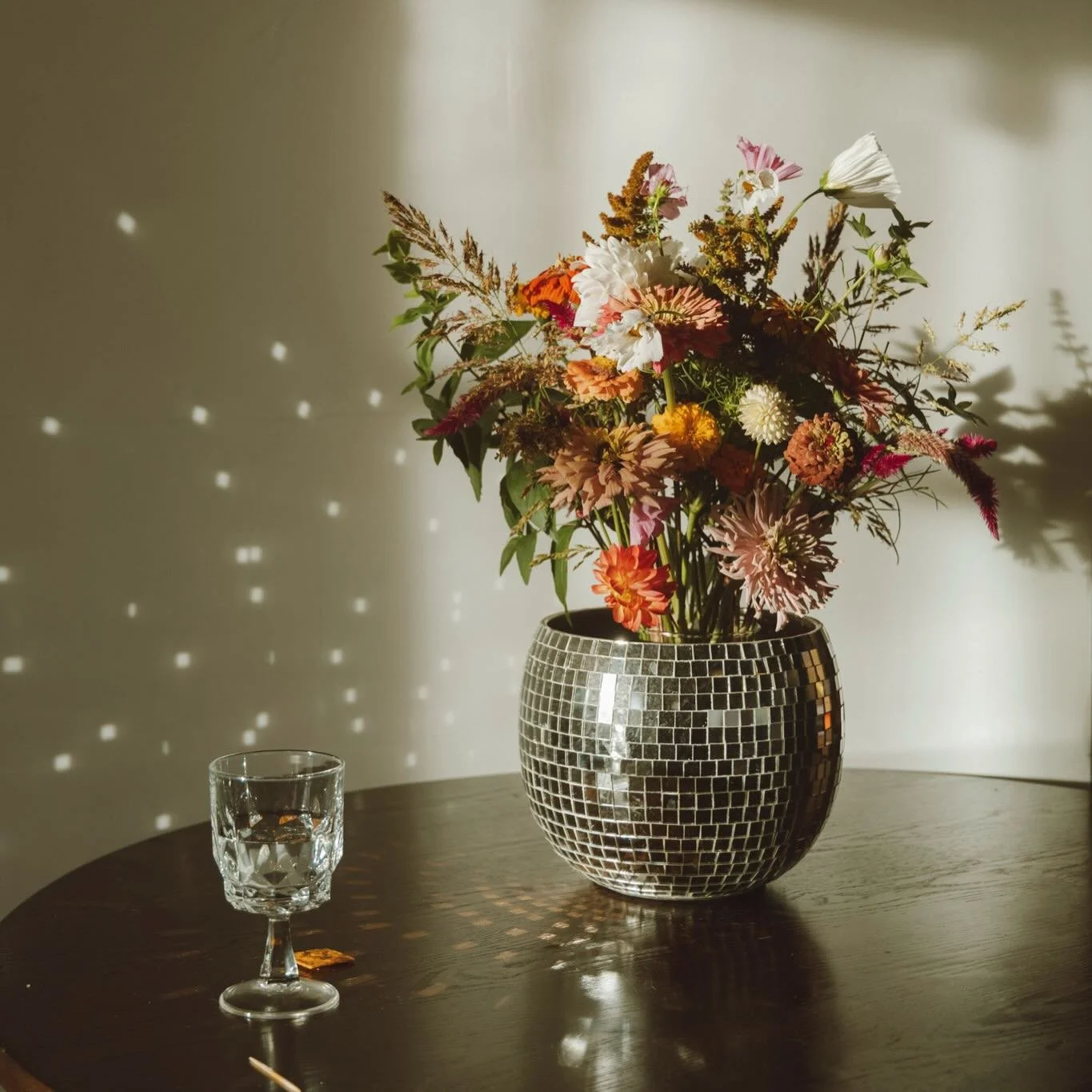 🌸 A quick update from the farm! 🌸

We will not be at the Culpeper Farmers Market this weekend as we are busy flowering two beautiful weddings. 💍👩🏻&zwj;🌾

If you need flowers this week, we&rsquo;re still available for local flower deliveries, va