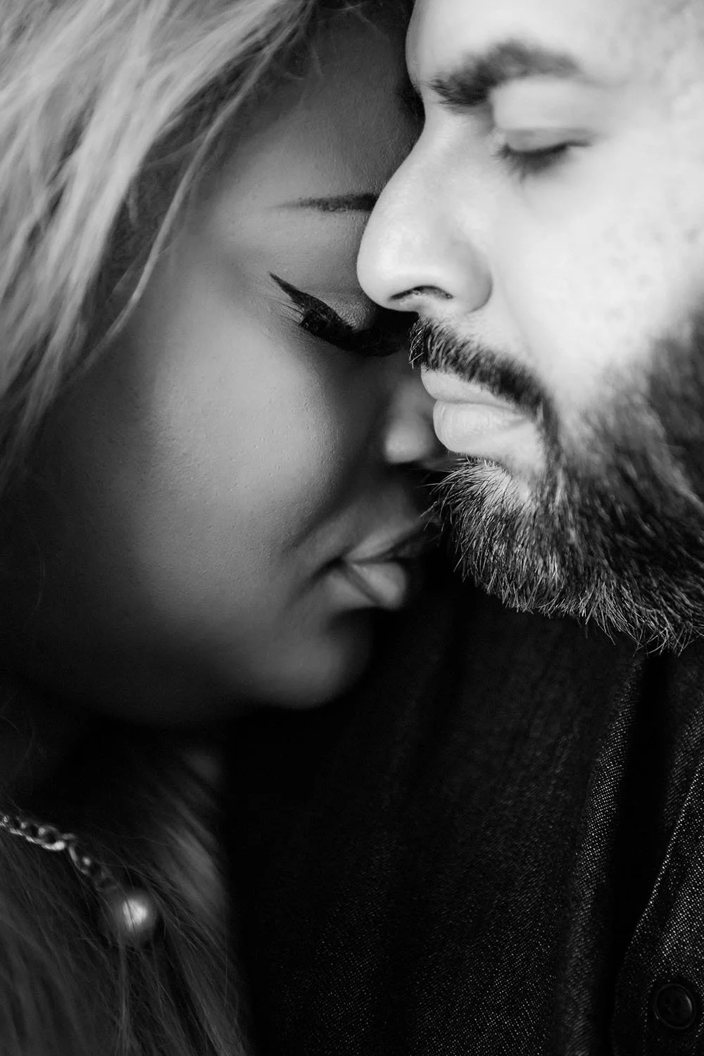 Intimate black and white couple portrait photograph by Vera Gosic, Long Beach photographer