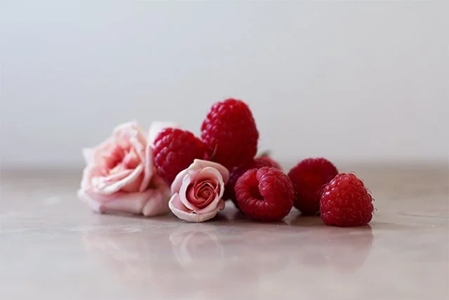 Raspberry Rose Fizz Cocktail