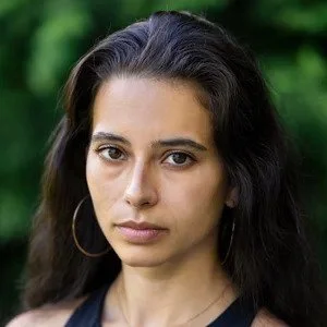 Beth Pollack as Maria