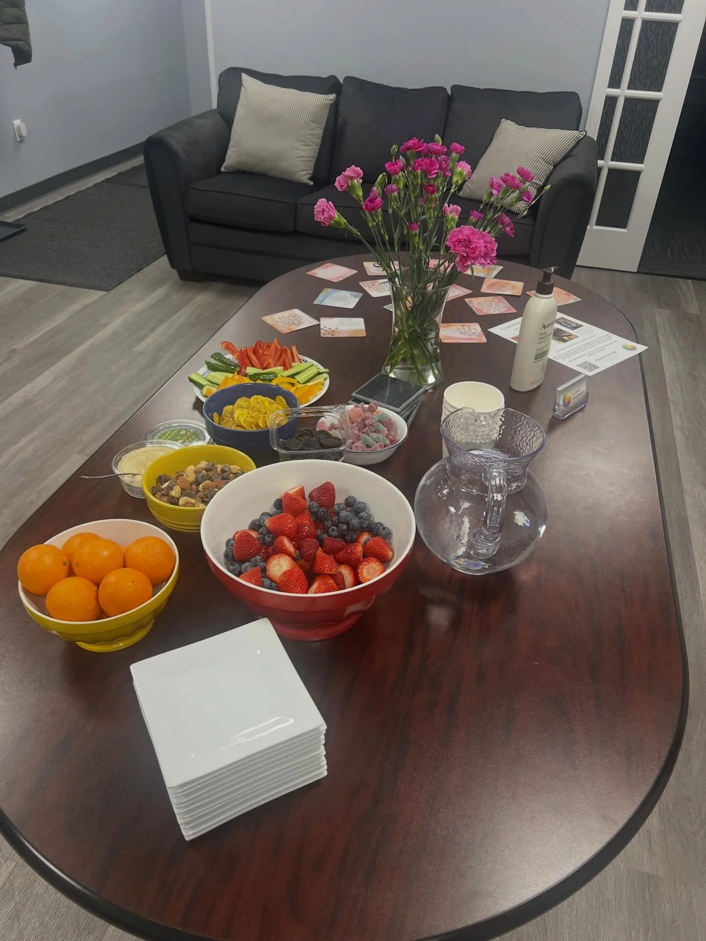 It&rsquo;s such a mixed bag, this thing called life.
Today I&rsquo;m landing in effervescent gratitude. Woah. Wow.

The group I had the honor of holding space with last night&hellip;
❤️&zwj;🔥🤯🚀🙌🧲♾️🪄✨
mystified. revealed. ready.

It felt like th