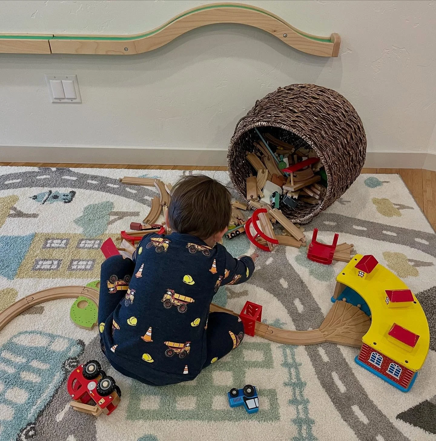 The perfect outfit for Busy Builders 💚