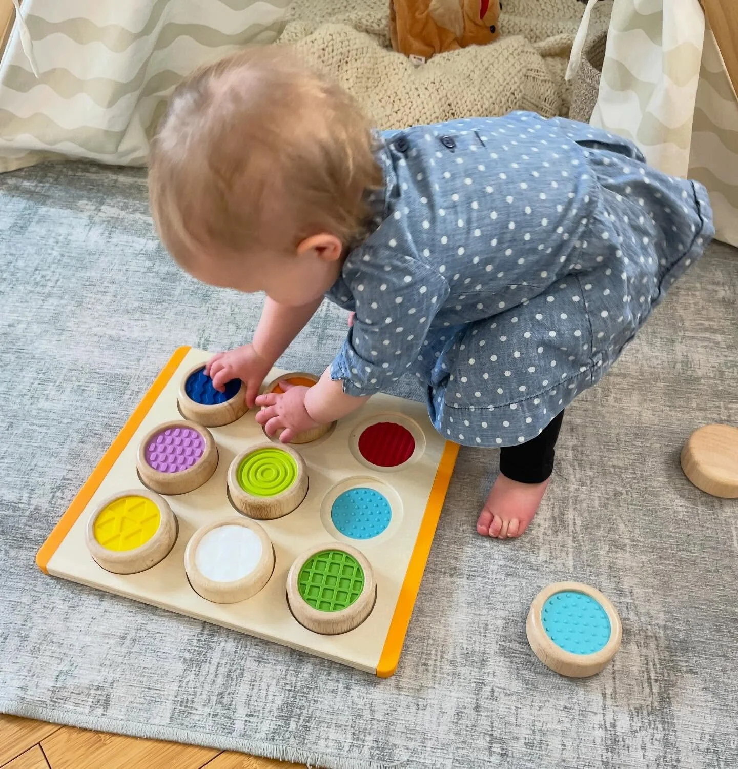 Our littlest playmates learning through touch, movement, and curiosity &mdash; exactly how it should be. We keep our classes small so every family feels connected, and every child has space to settle, focus, and explore at their own pace 💚