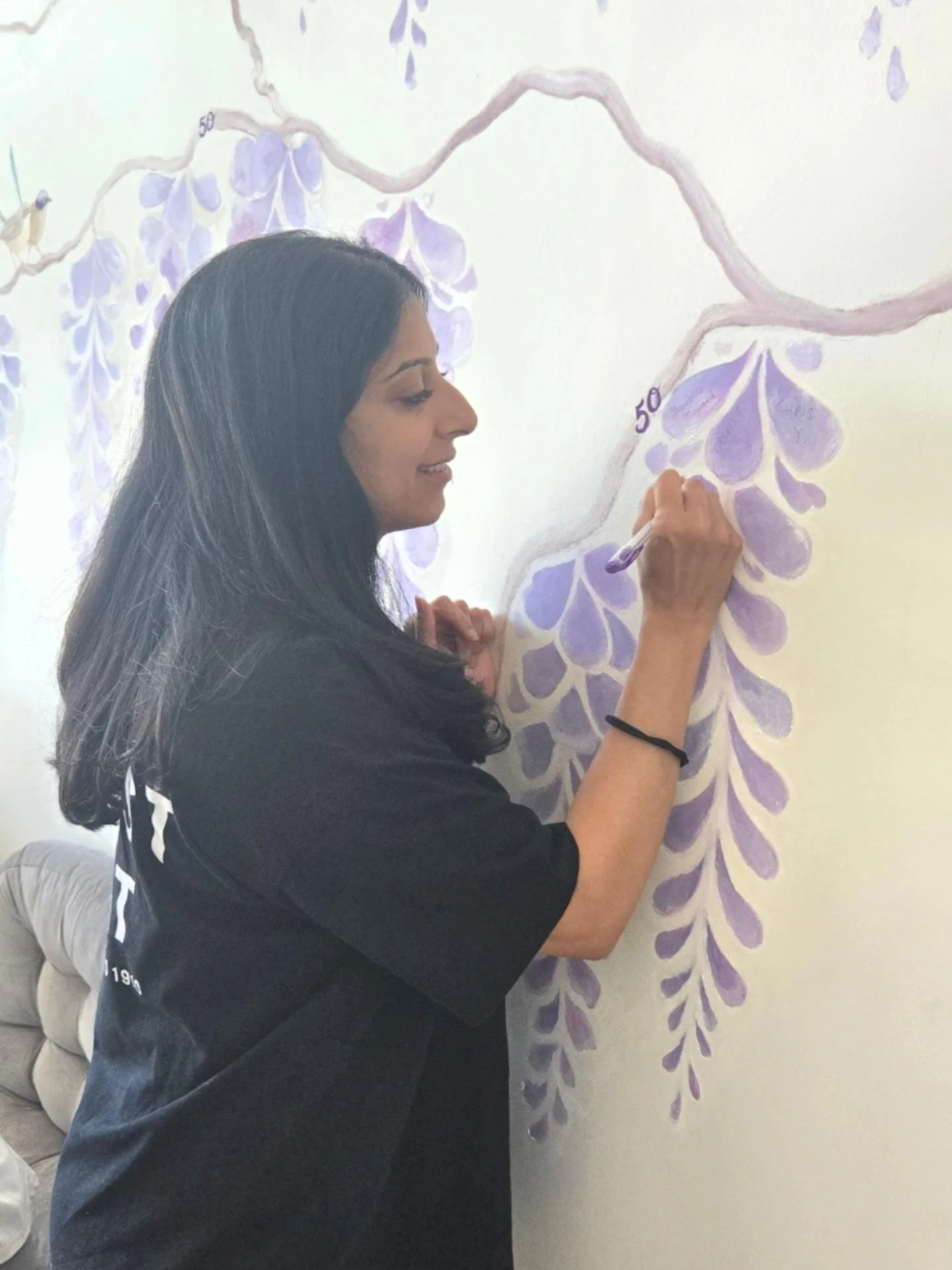 Congratulations to Chandni for joining the 50s club, and Chris, Andy and Elise for making to 100 classes!! Amazing work being consistent with your goals. We love seeing you all in class. 😍