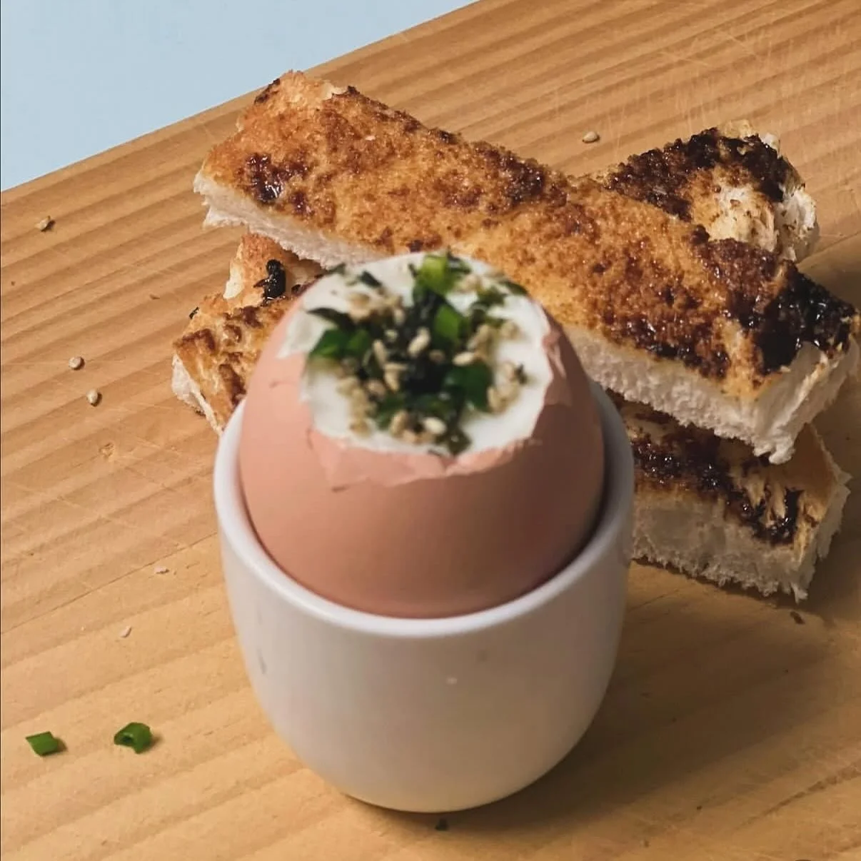 The @_darbury eggs and Vegemite soldiers are the childhood breakfast throwback you didn&rsquo;t know you needed 🫶