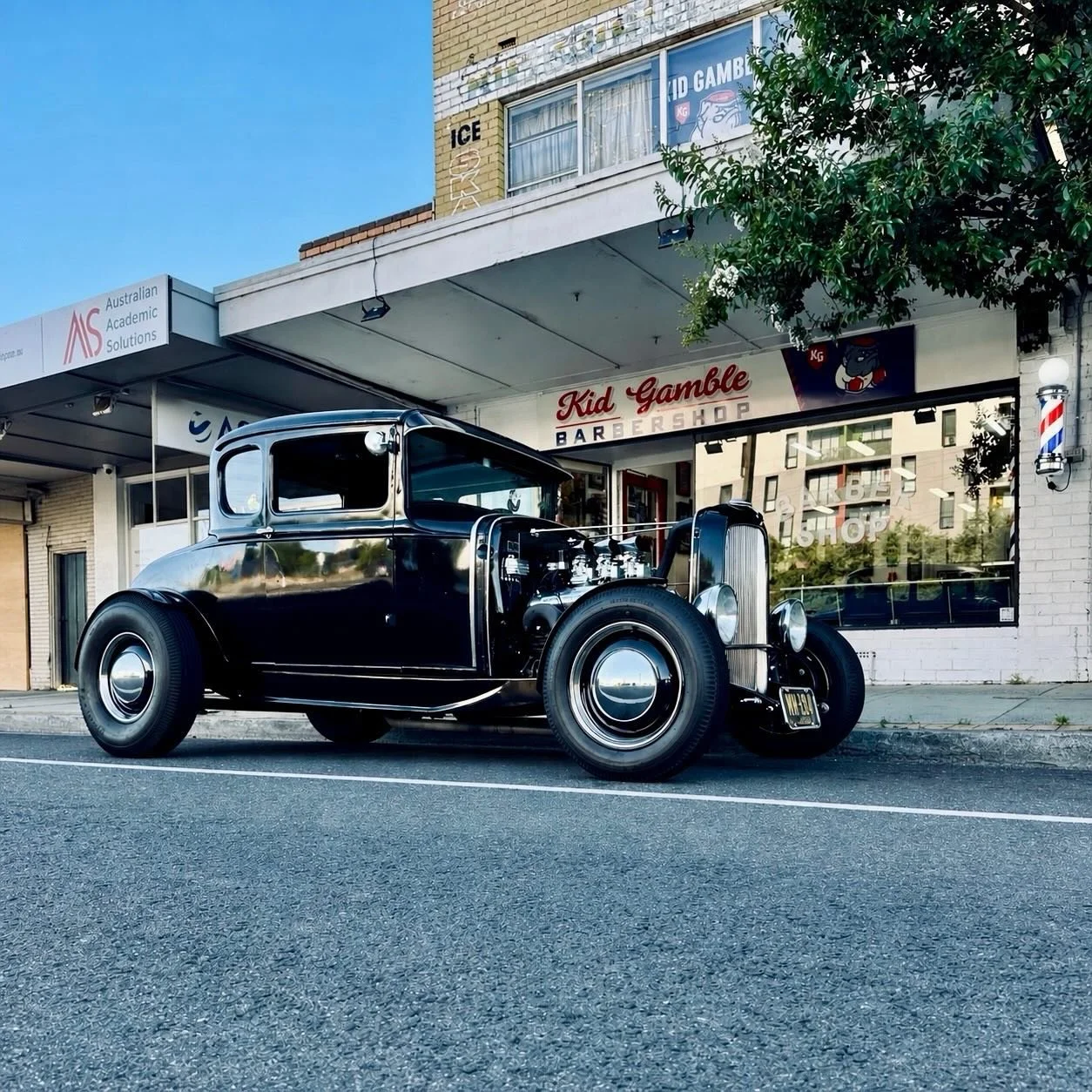 @_lazy_a_  5 window model A coupe sitting sweet on station st. 🤘🏼🔥🤘🏼🔥 

#noofnation 
#sharpcutsnofucks 
#wherelookinggoodisunderstood 
#fordcoupe #hotrod