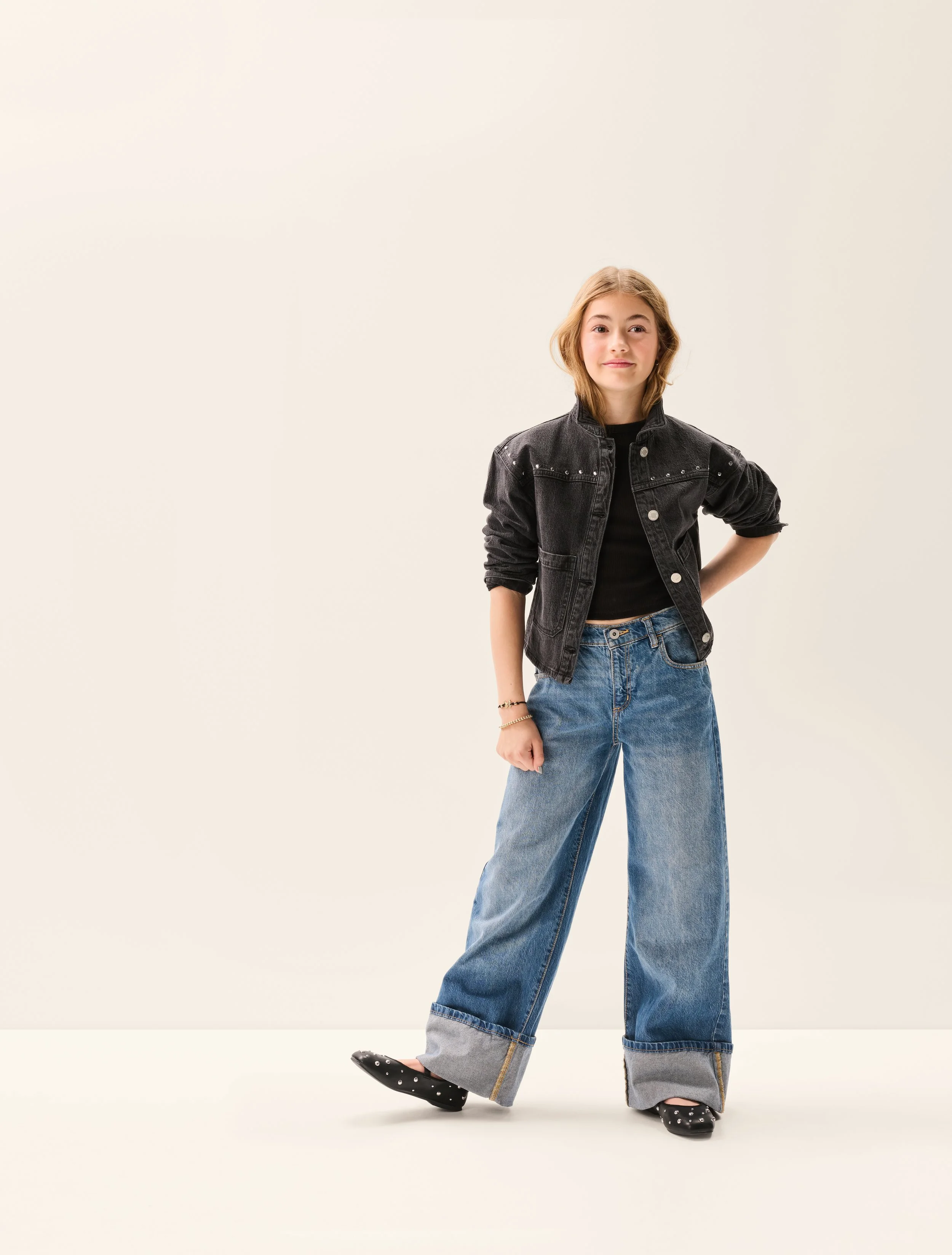 C-002707-01-001_Shot-51_BG-Denim-Mid-Rise-Loose_0289_AT.jpg