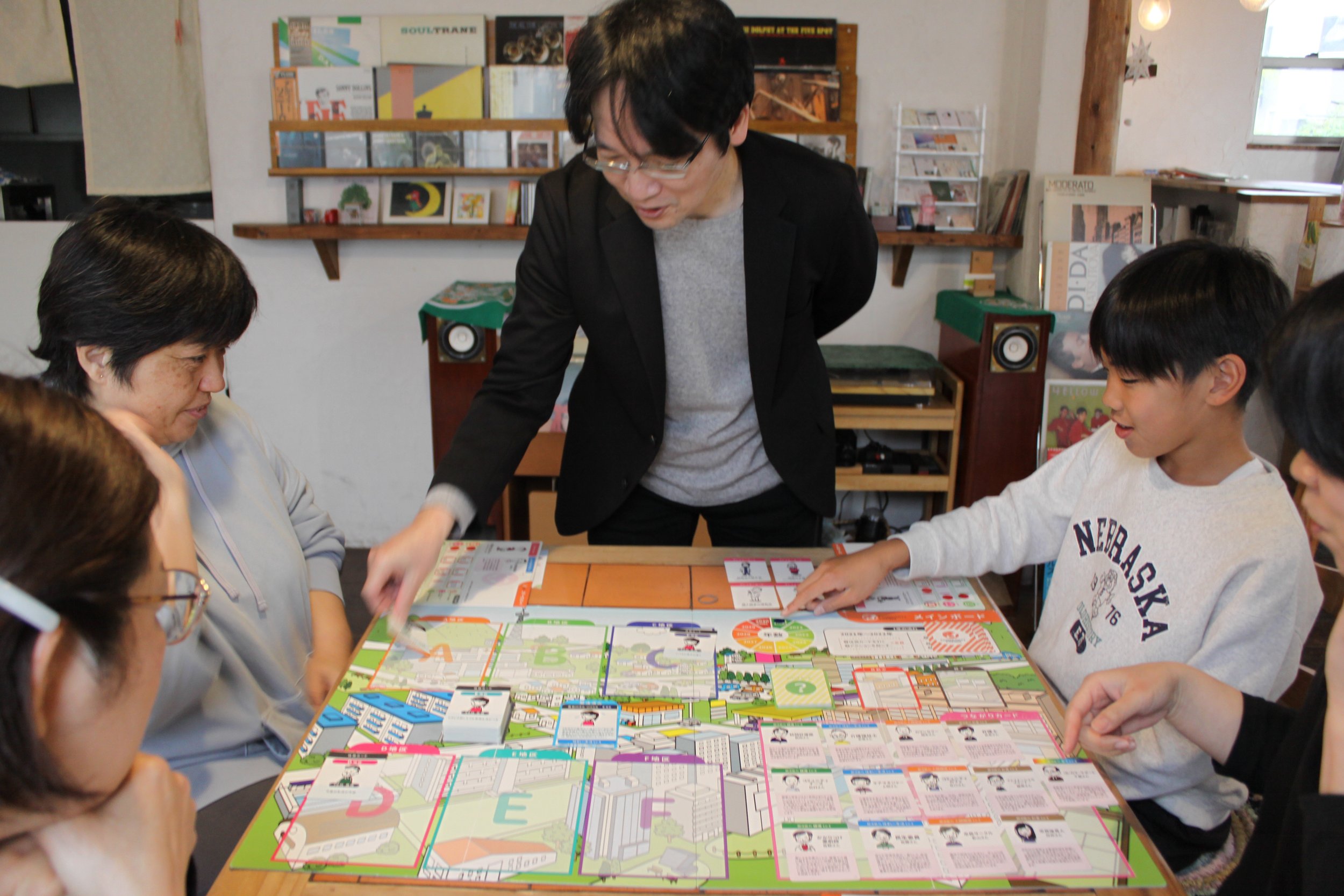 【お知らせ】BABA白書に新しい取材記事を公開しました。「超高齢社会をゲームで体感　地域課題を自分ごとにする力：地域の困りごとが体感できるボードゲーム誕生秘話」