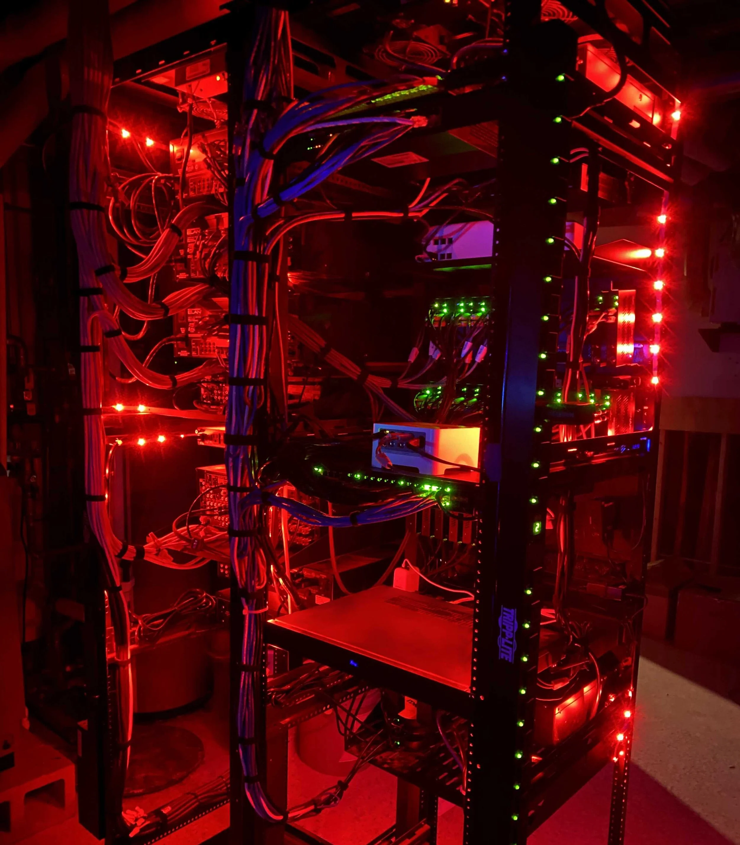 SAV Home Network Rack - IMG_4238-2rfs.jpg