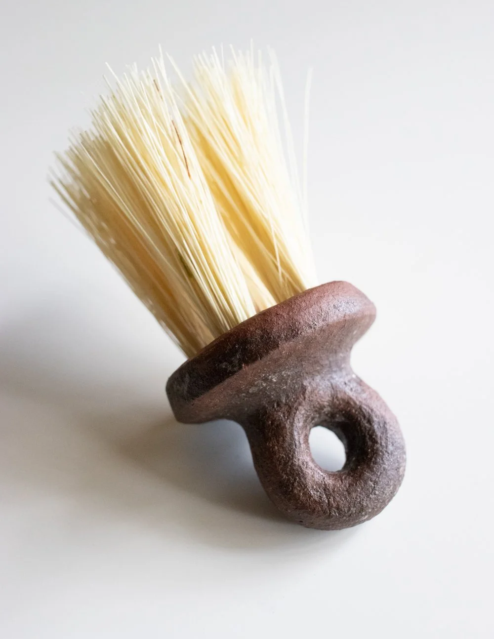 Small Round Ceramic Handled Brush