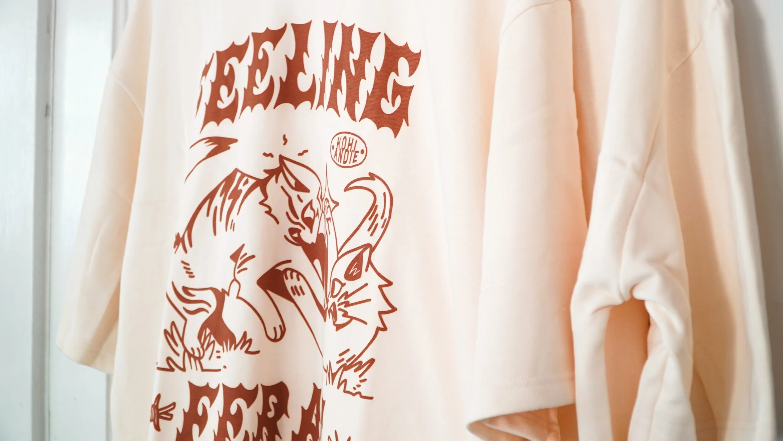 FEELING FERAL CAT T-SHIRT — KOHI & ANDIE