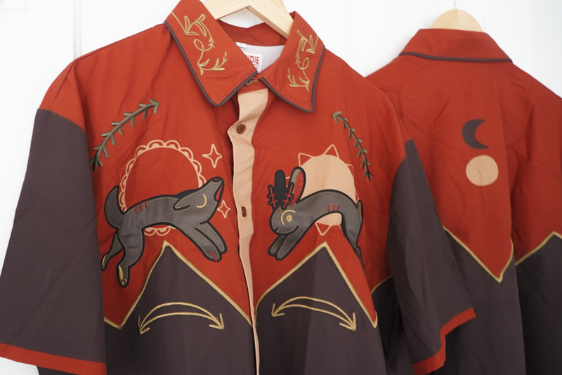 WESTERN DESERT EMBROIDERED BUTTON DOWN