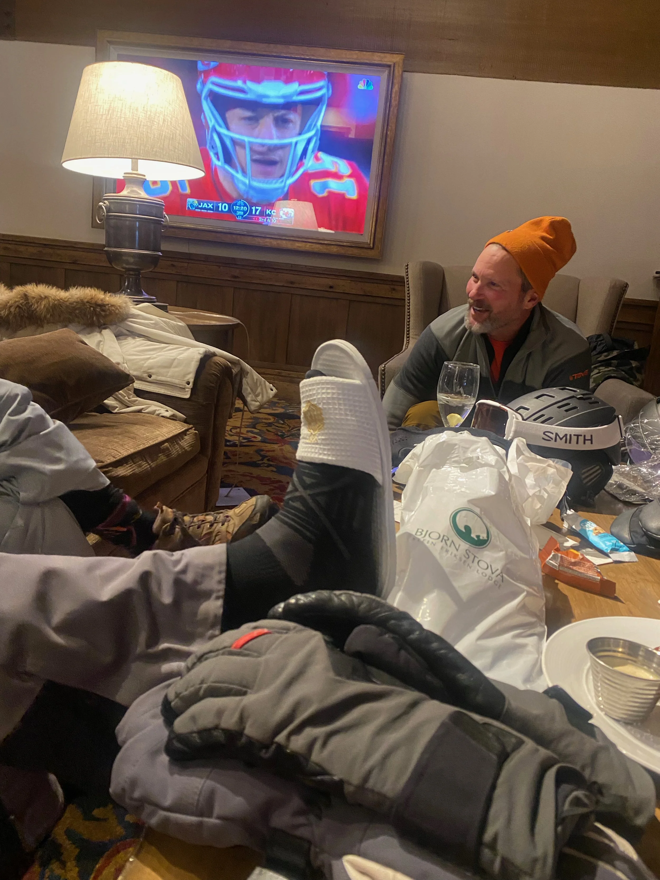 apres-ski-slippers.jpeg