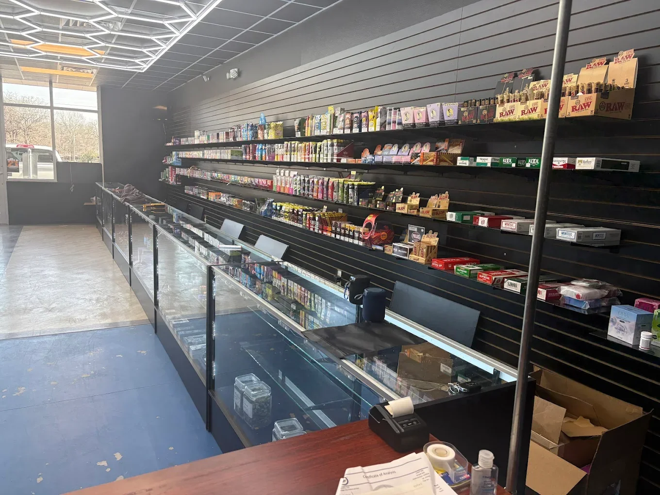 tyler_tx_store_photos_N_NW_Loop_323_OnlyClouds (7).webp