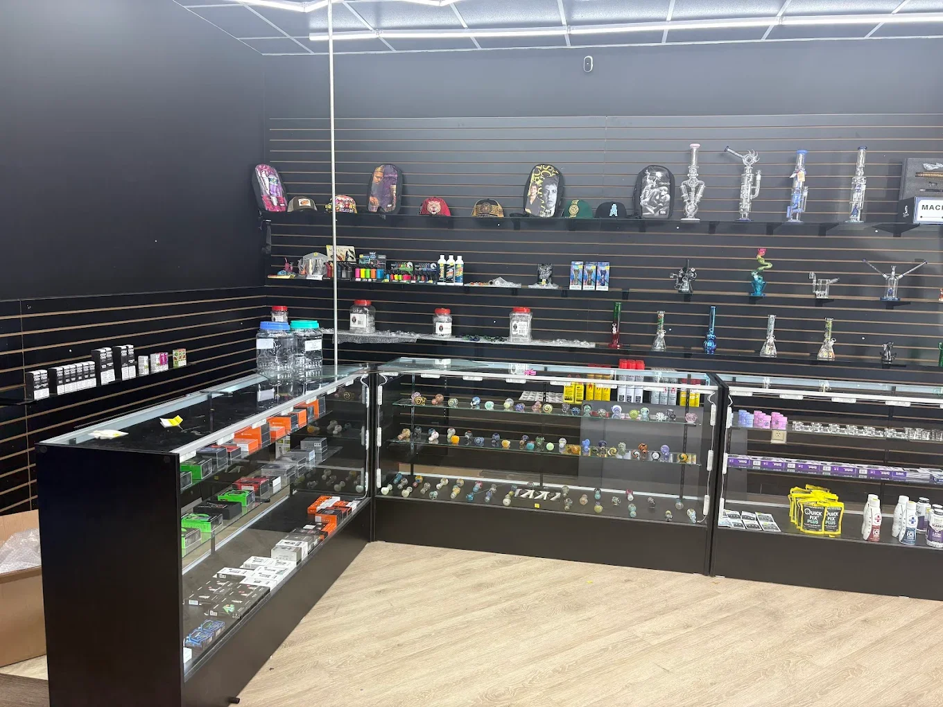 tyler_tx_store_photos_N_NW_Loop_323_OnlyClouds (9).webp