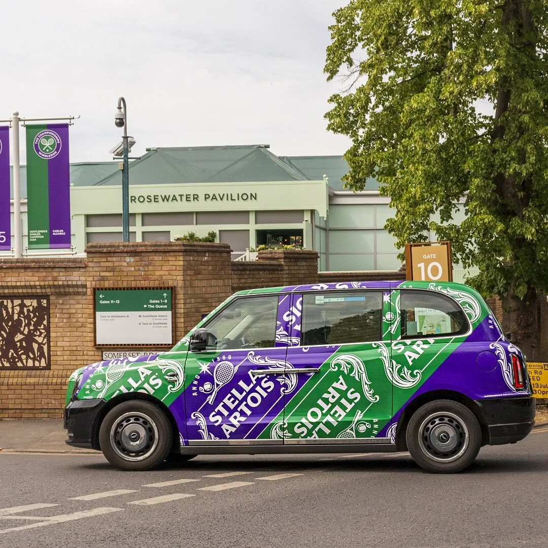 Making a statement on centre court can start long before the coin toss. Just ask @stellaartois and their recent collaboration with taxis at the Wimbledon Championship!