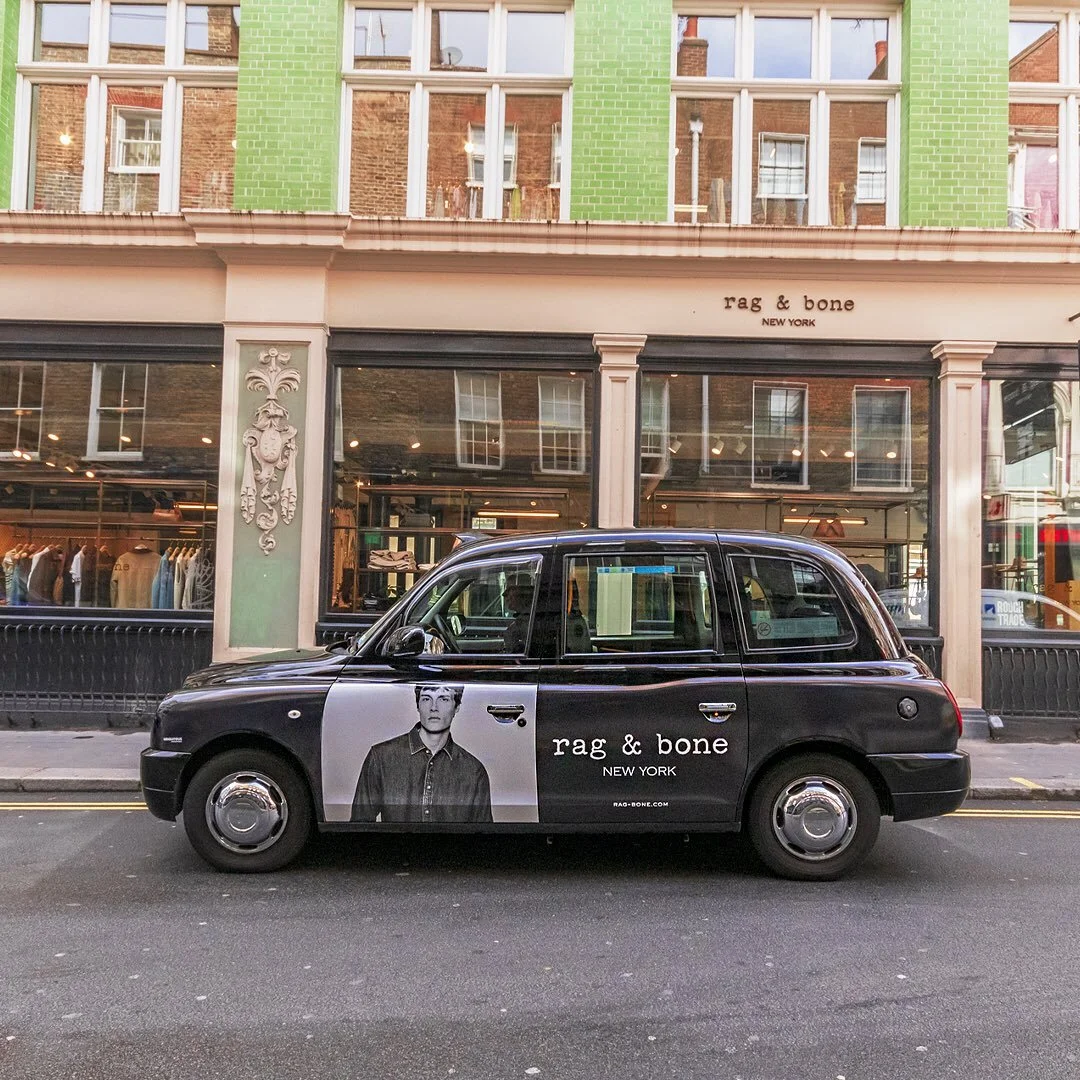 @ragandbone are an elegant fixture on London&rsquo;s storied streets. Taxi Advertising makes sure they&rsquo;re not just elegant; they&rsquo;re impactful too.
#ragandbone #taxiadvertising