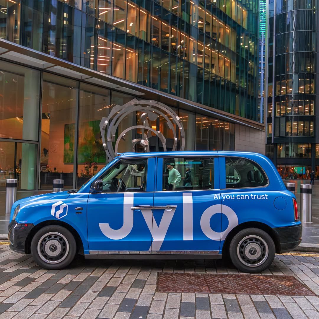 Software companies like Jylo can benefit from the inherent trust that audiences have in Taxi Advertising as a format. Plus, it helps that Taxi are popular with business decision makers!