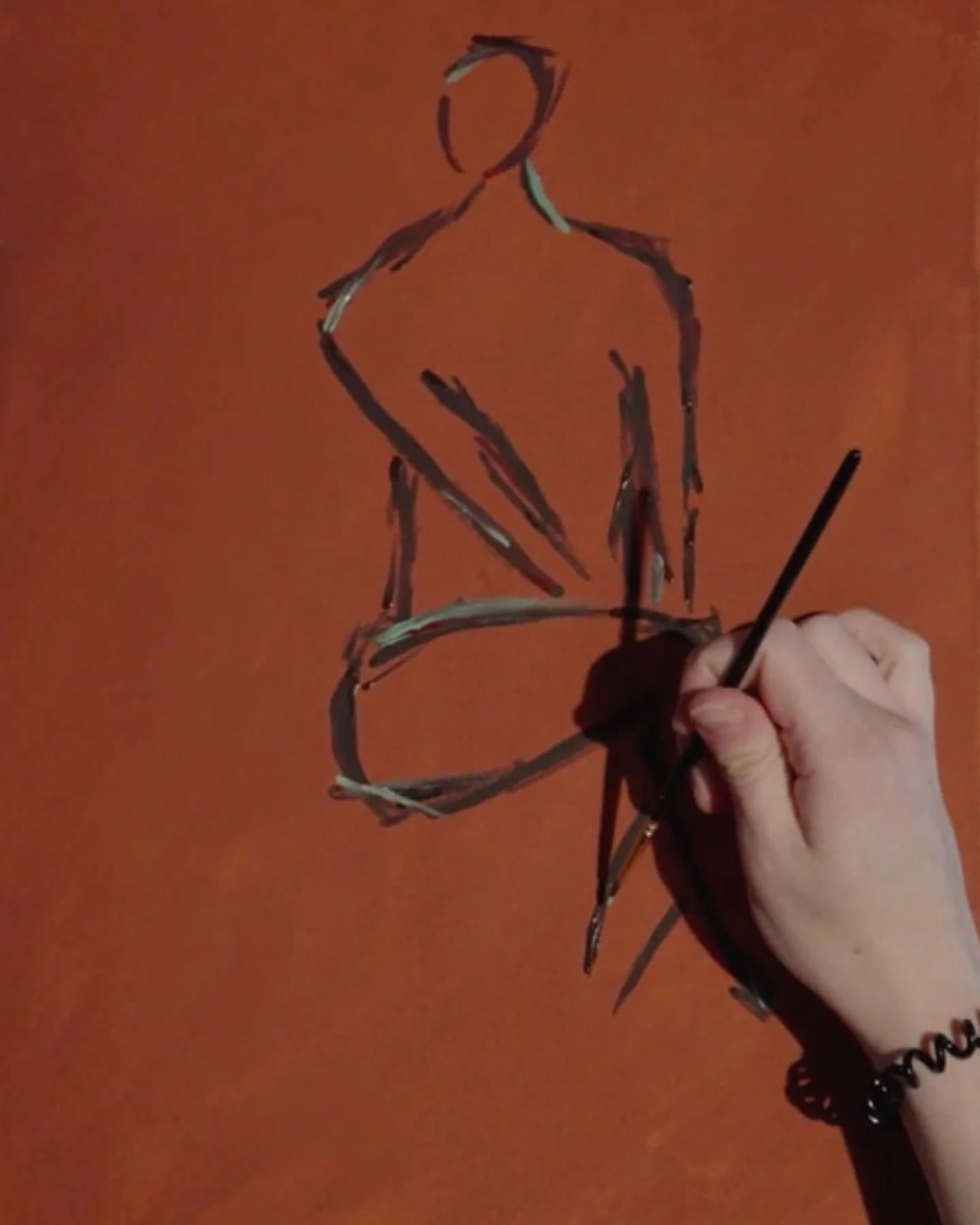 Dieser kleine Moment zwischen &bdquo;Oh wow&ldquo; und &bdquo;Okay, ich trau mich&ldquo;🤭🫶

Nacktheit ist hier kein Blickfang.
Kein Spektakel.
Kein Urteil.

Und jaaaa..es kribbelt!
Weil wir nicht gewohnt sind, K&ouml;rper einfach nur zu sehen, stat