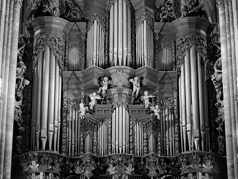 (Archiv) Orgel + Chor „Hear my prayer“