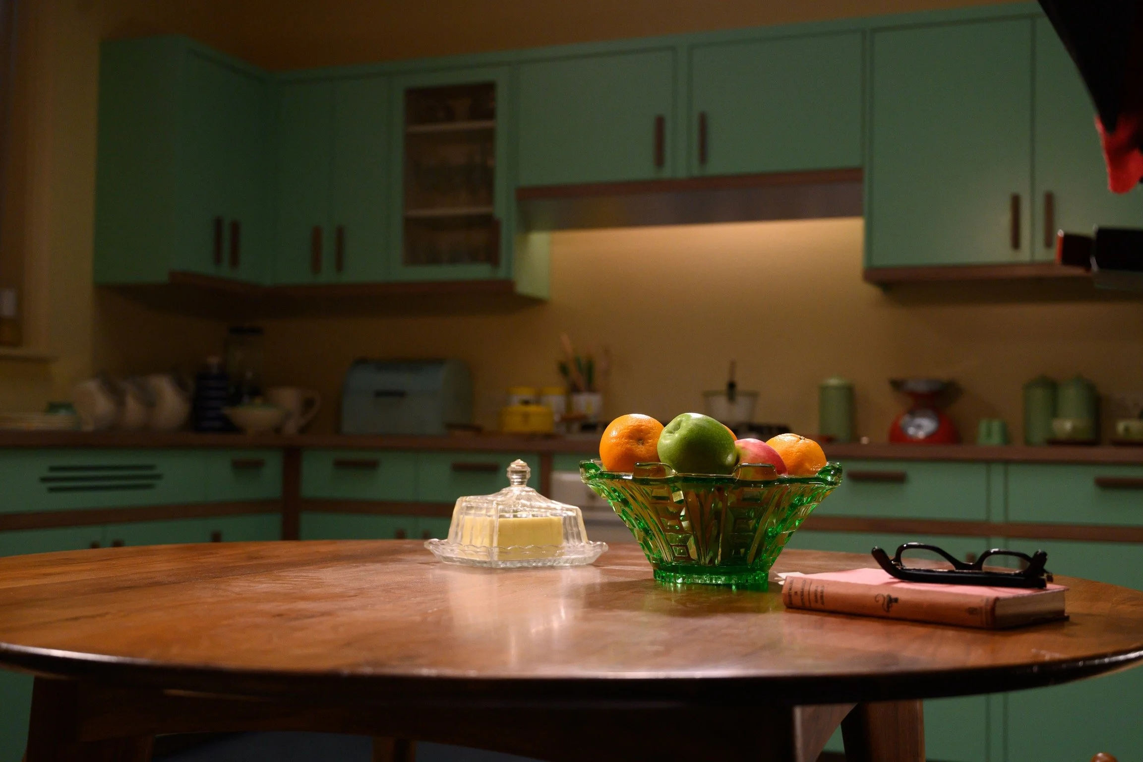 fruit on table kitchen.jpeg