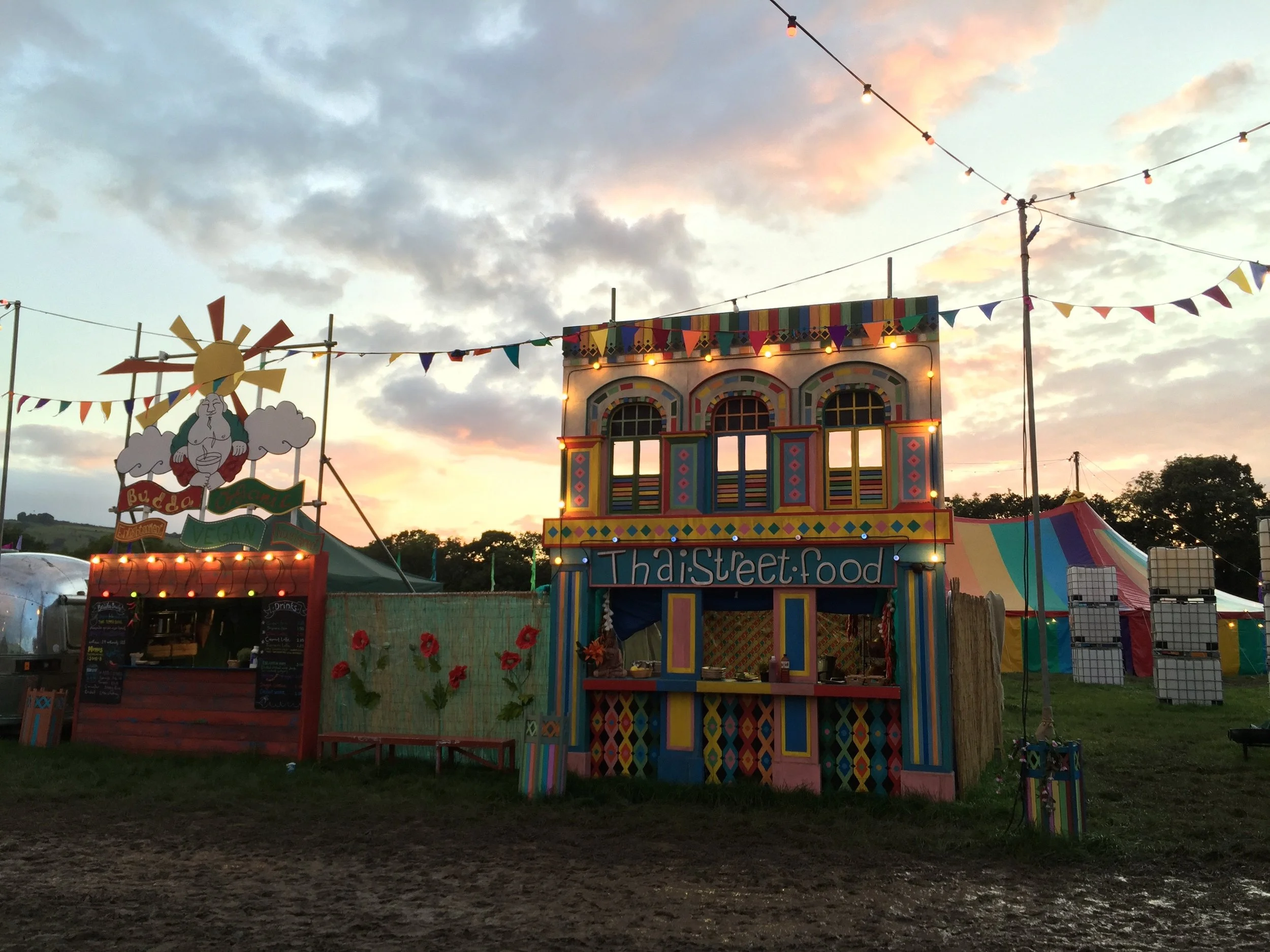 thai stall twilight.jpeg