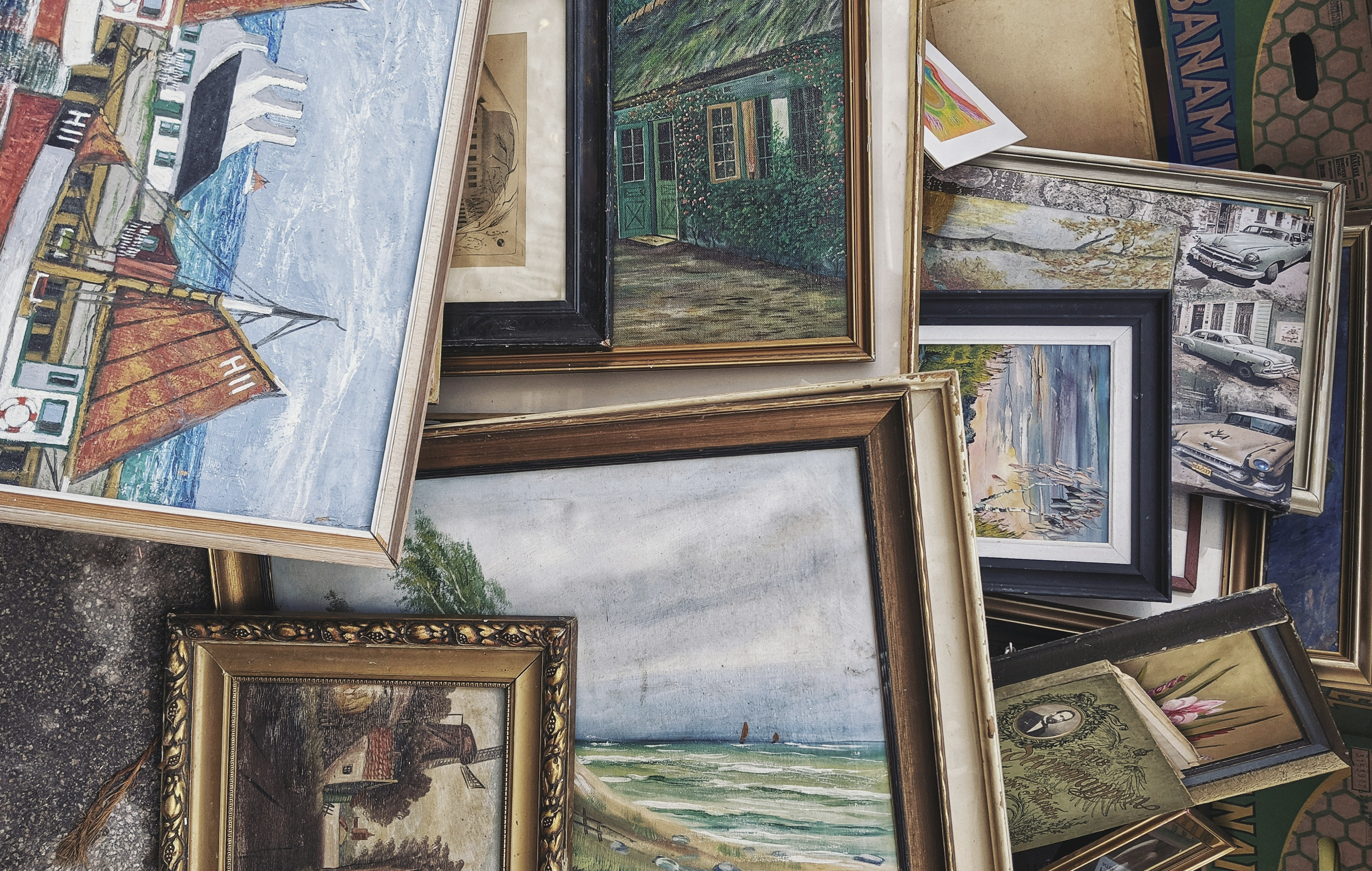 What’s in a Frame: The Temporal Framing of Climate Change in the Netherlands and Ireland