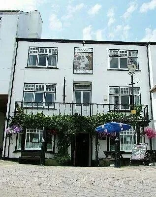 The Joiners Arms