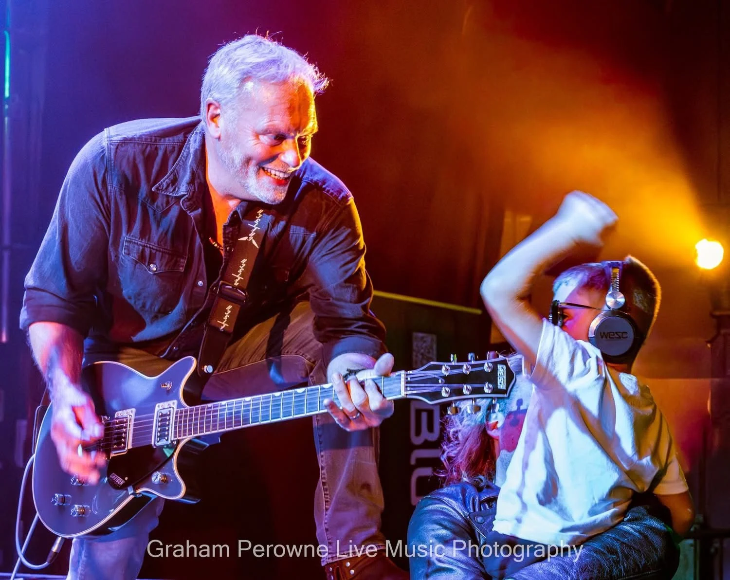 Jez with fans 2.jpeg